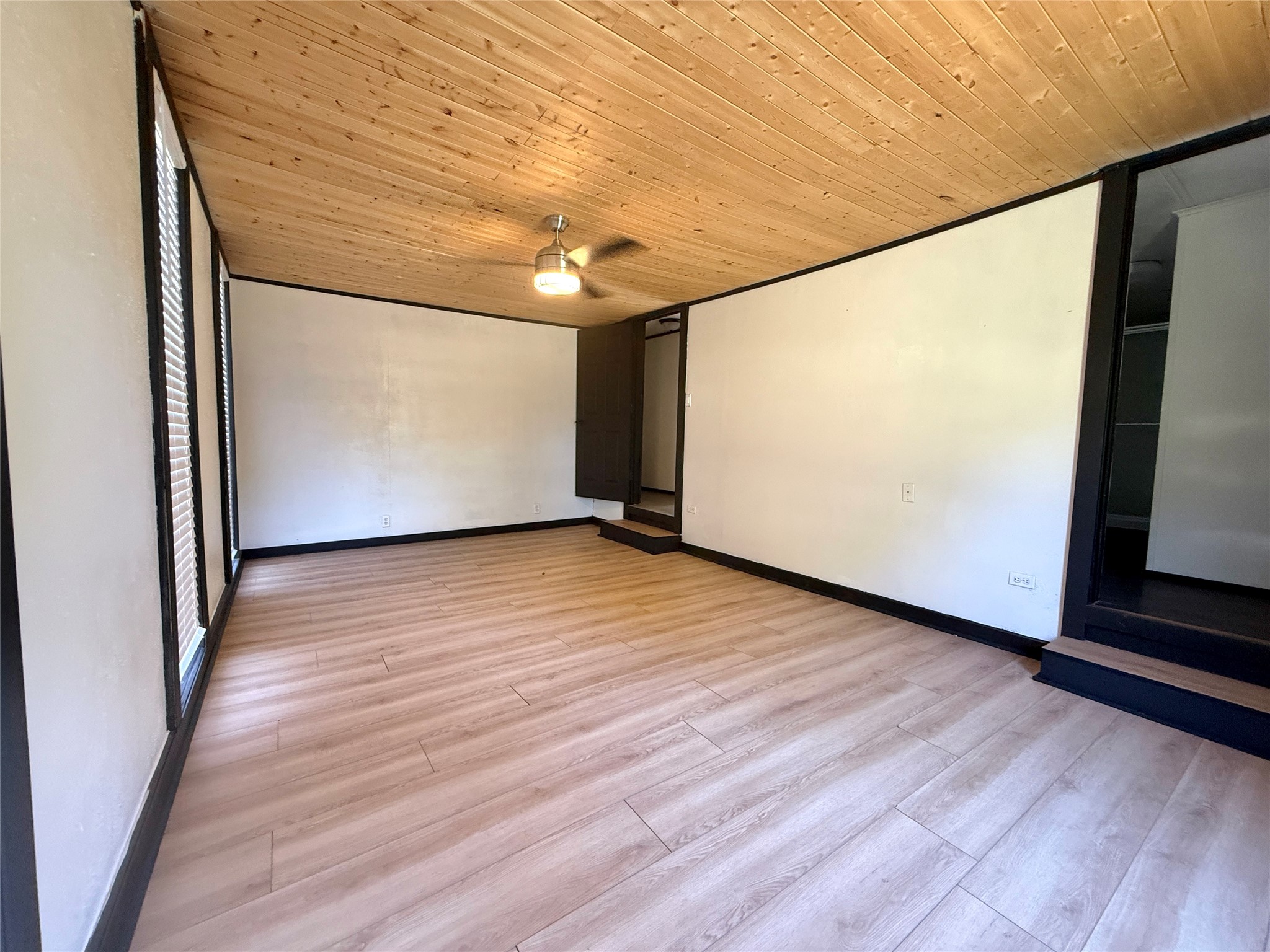 712 COUNTY ROAD 2104