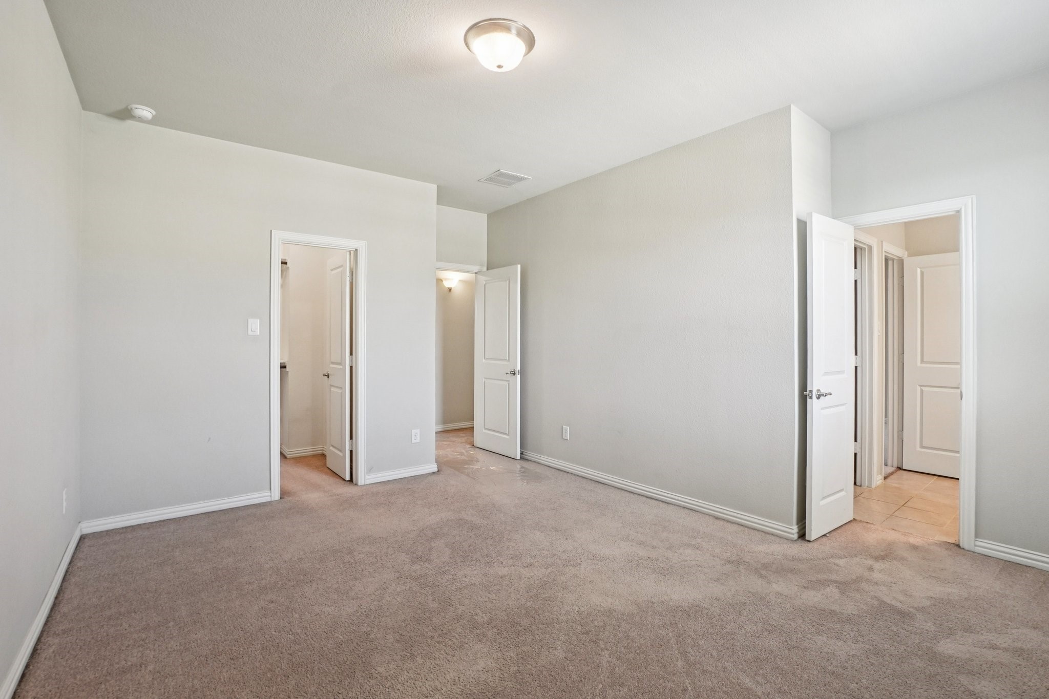 1573 William Way