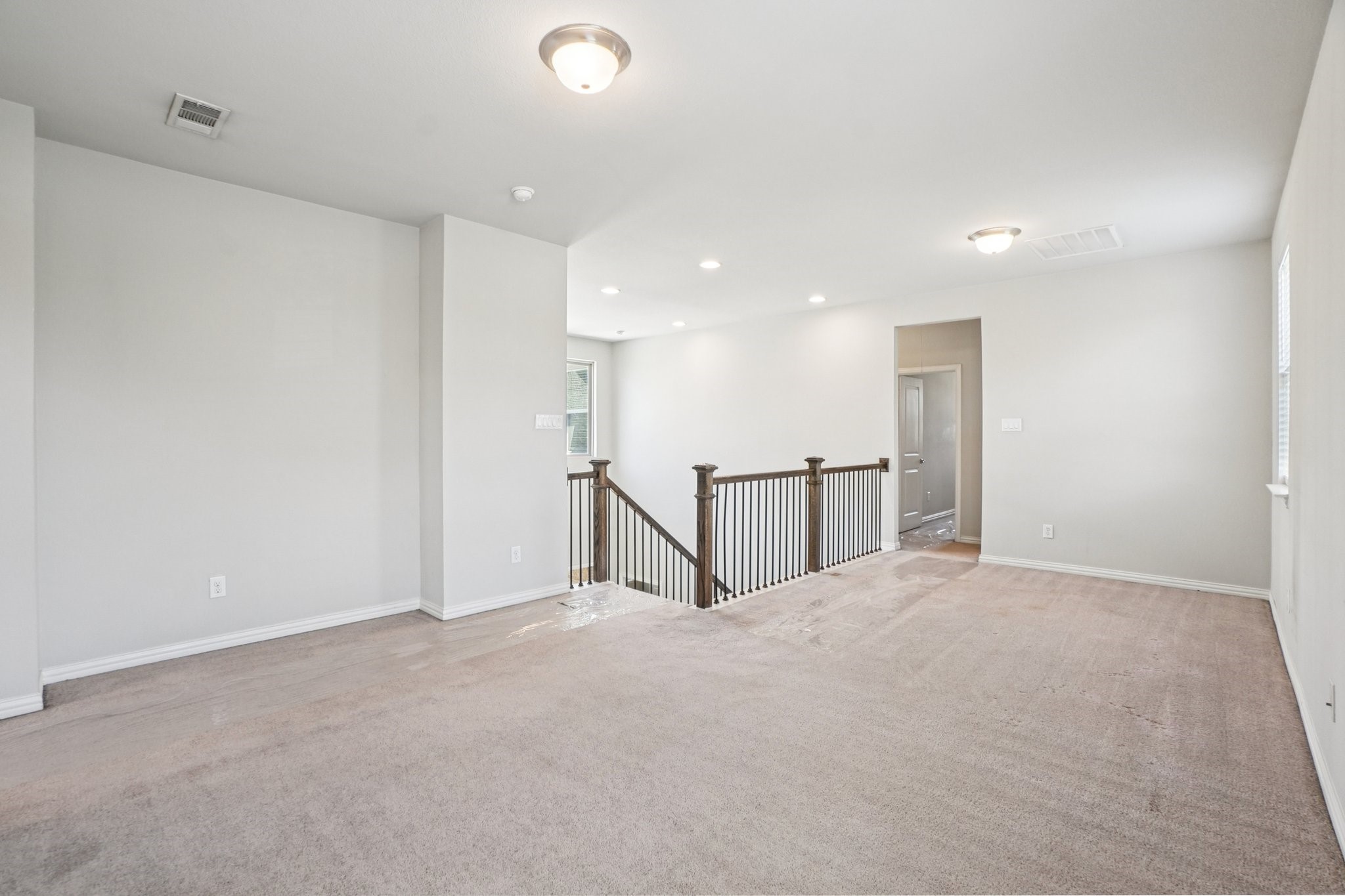 1573 William Way