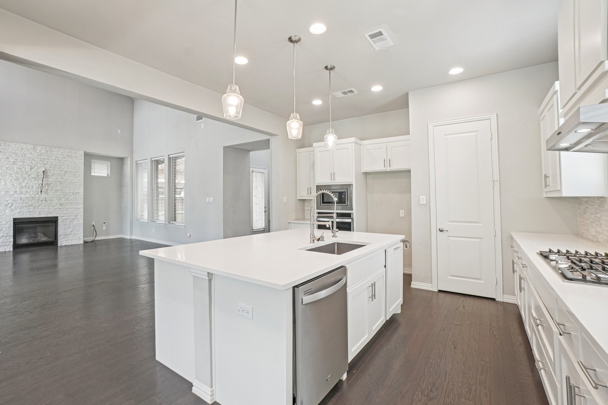 1573 William Way