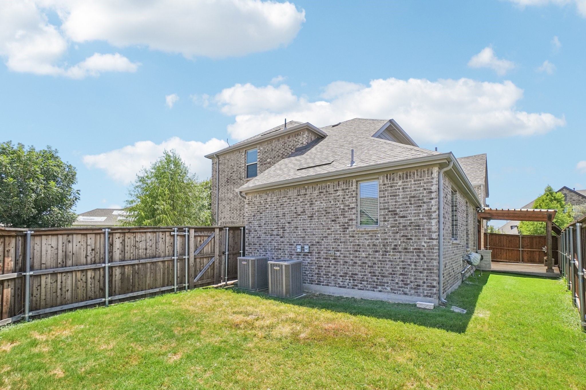 1573 William Way