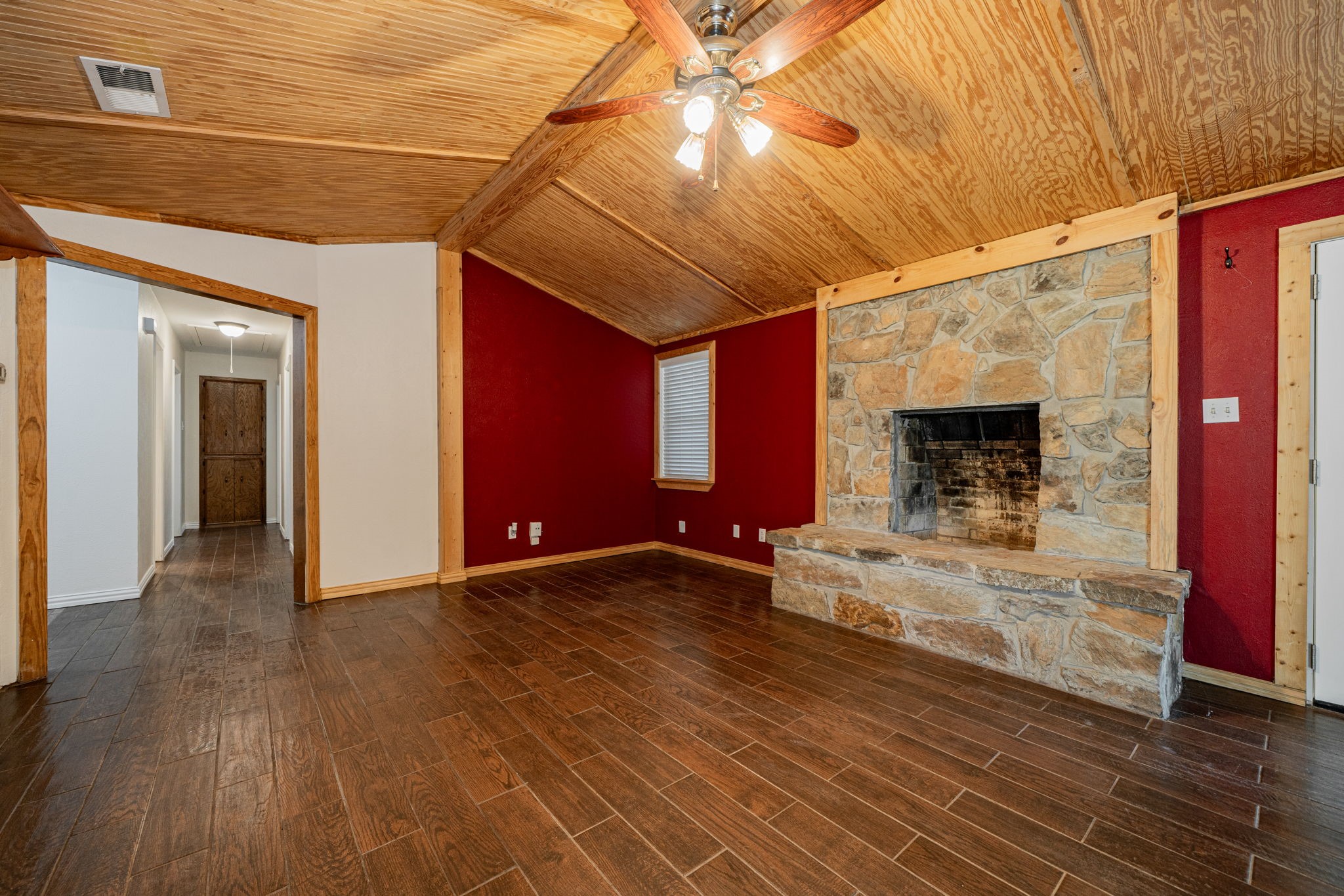 803 S 4th Street