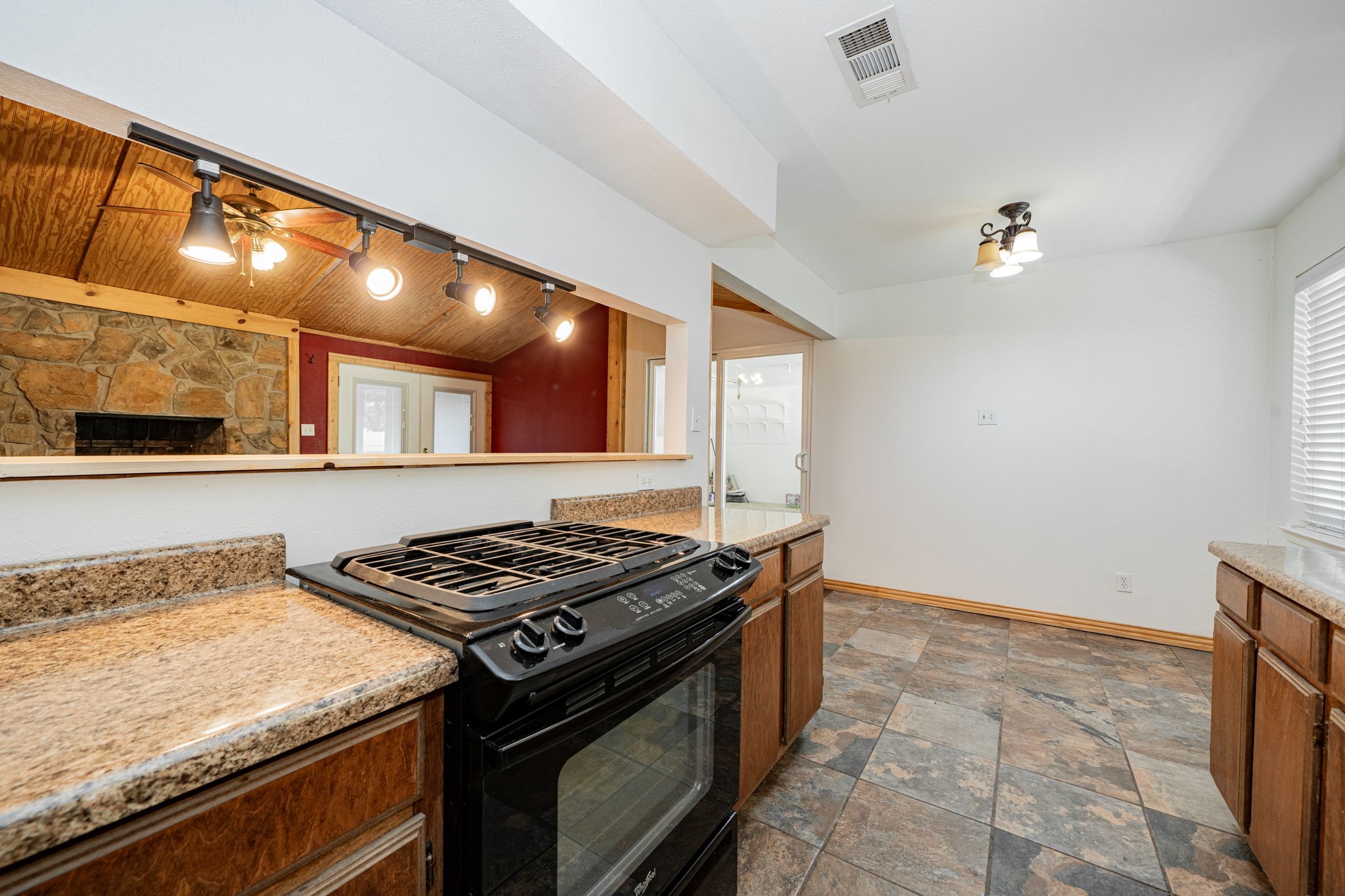 803 S 4th Street
