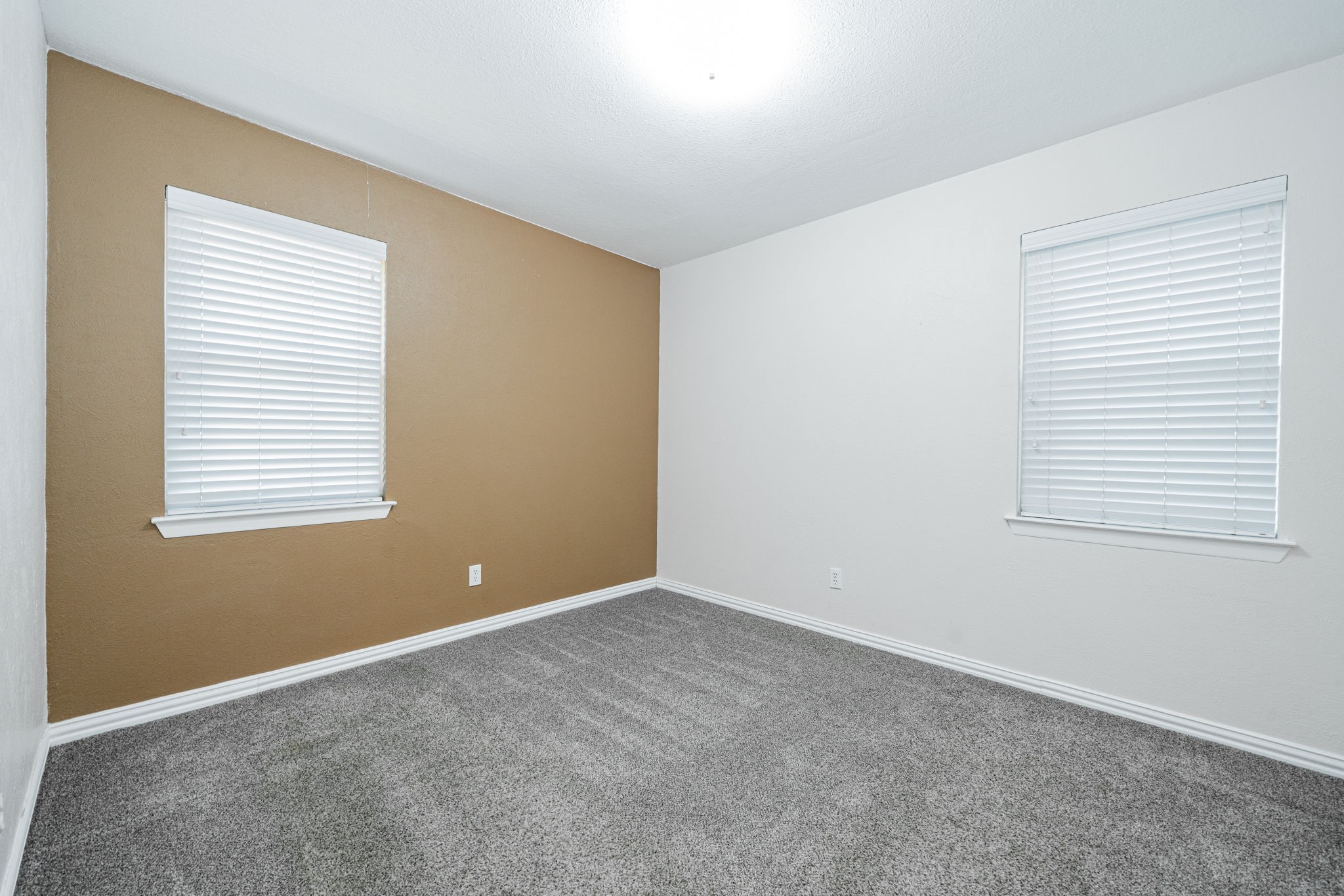 803 S 4th Street