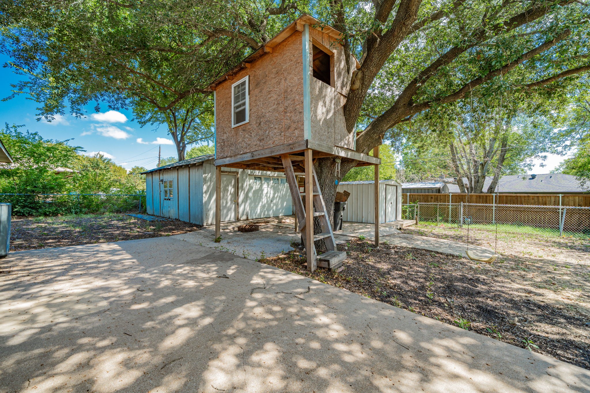 803 S 4th Street