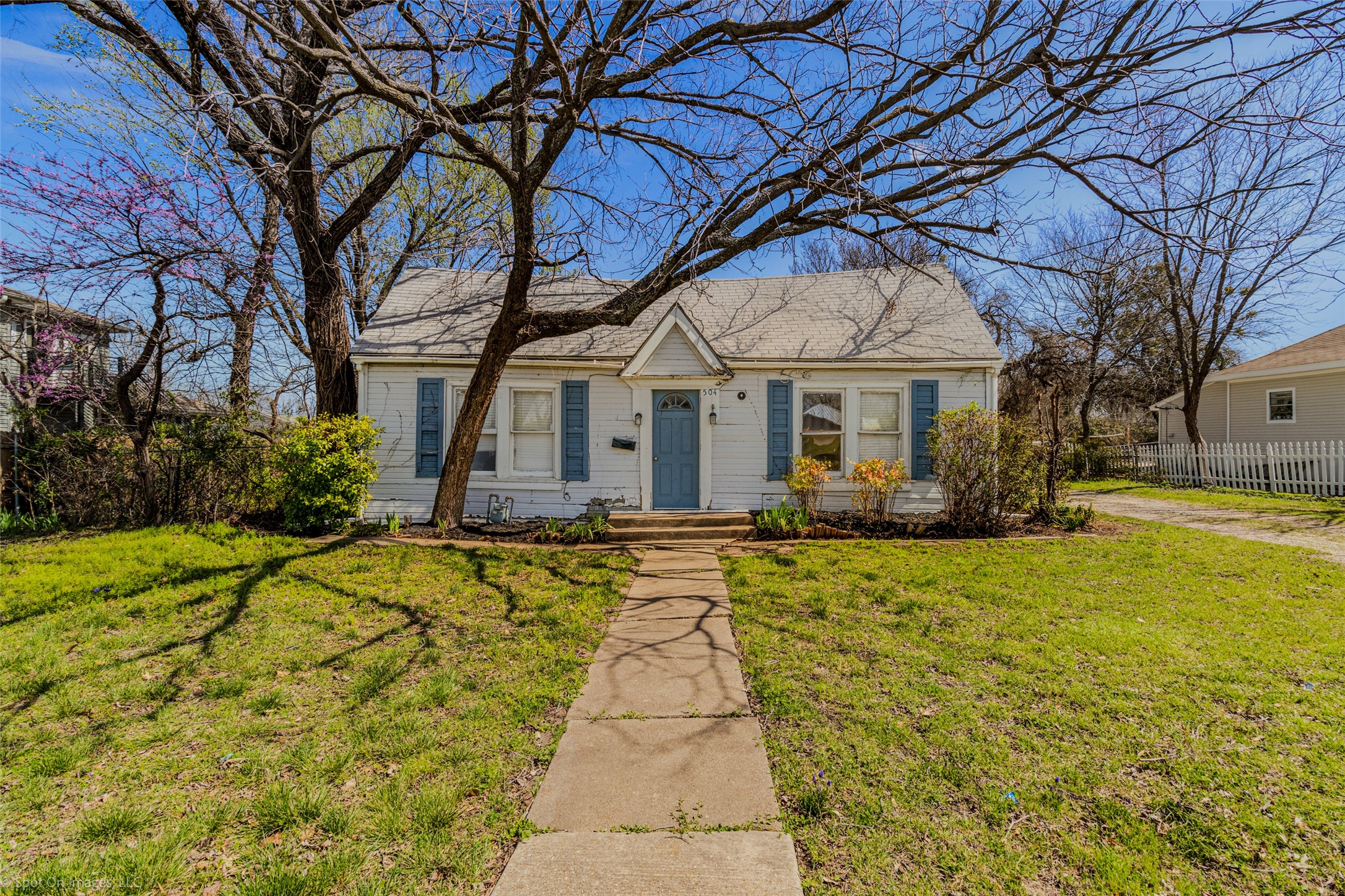 504 N Goliad Street