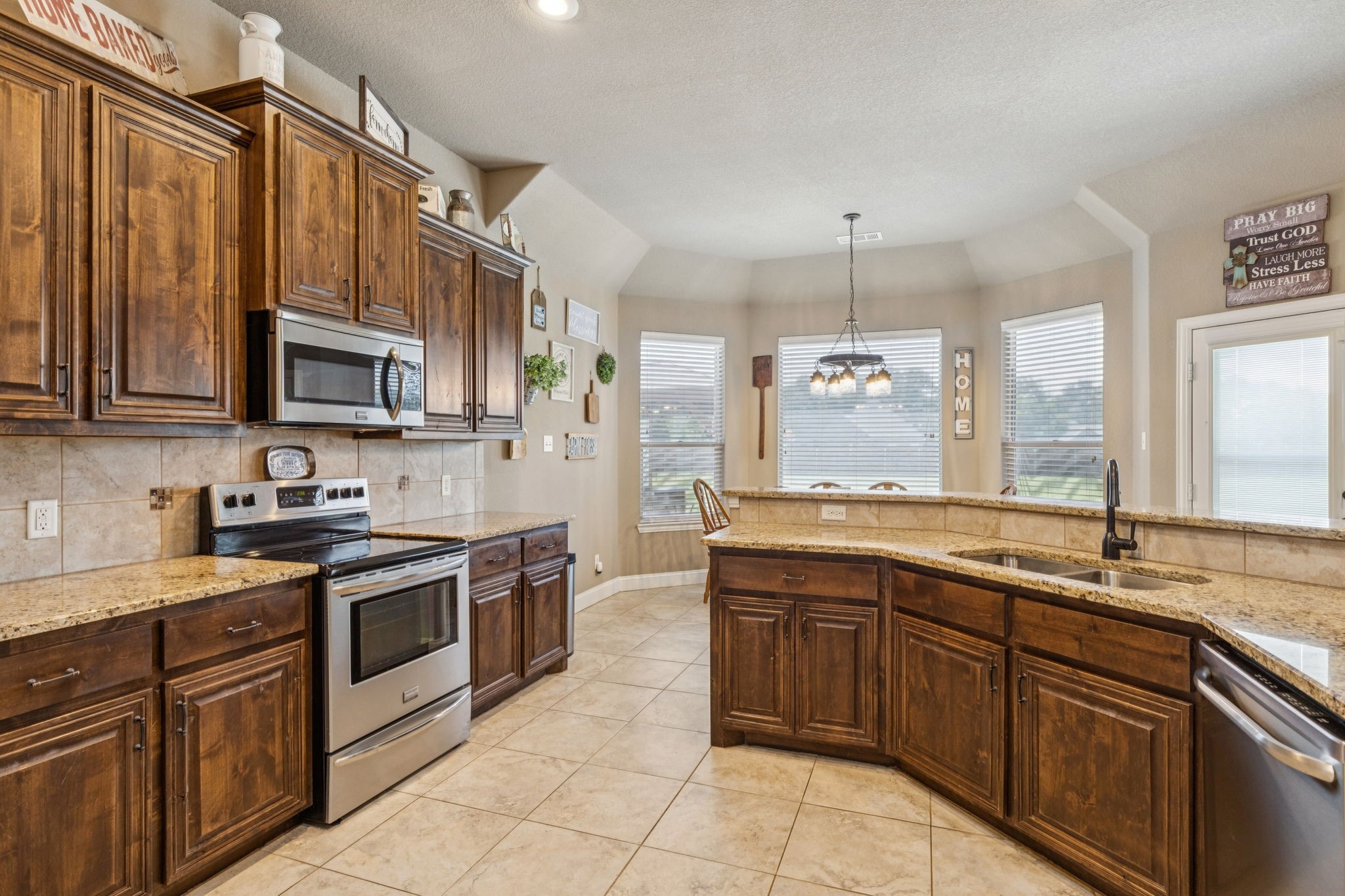 2220 Kandy Lane