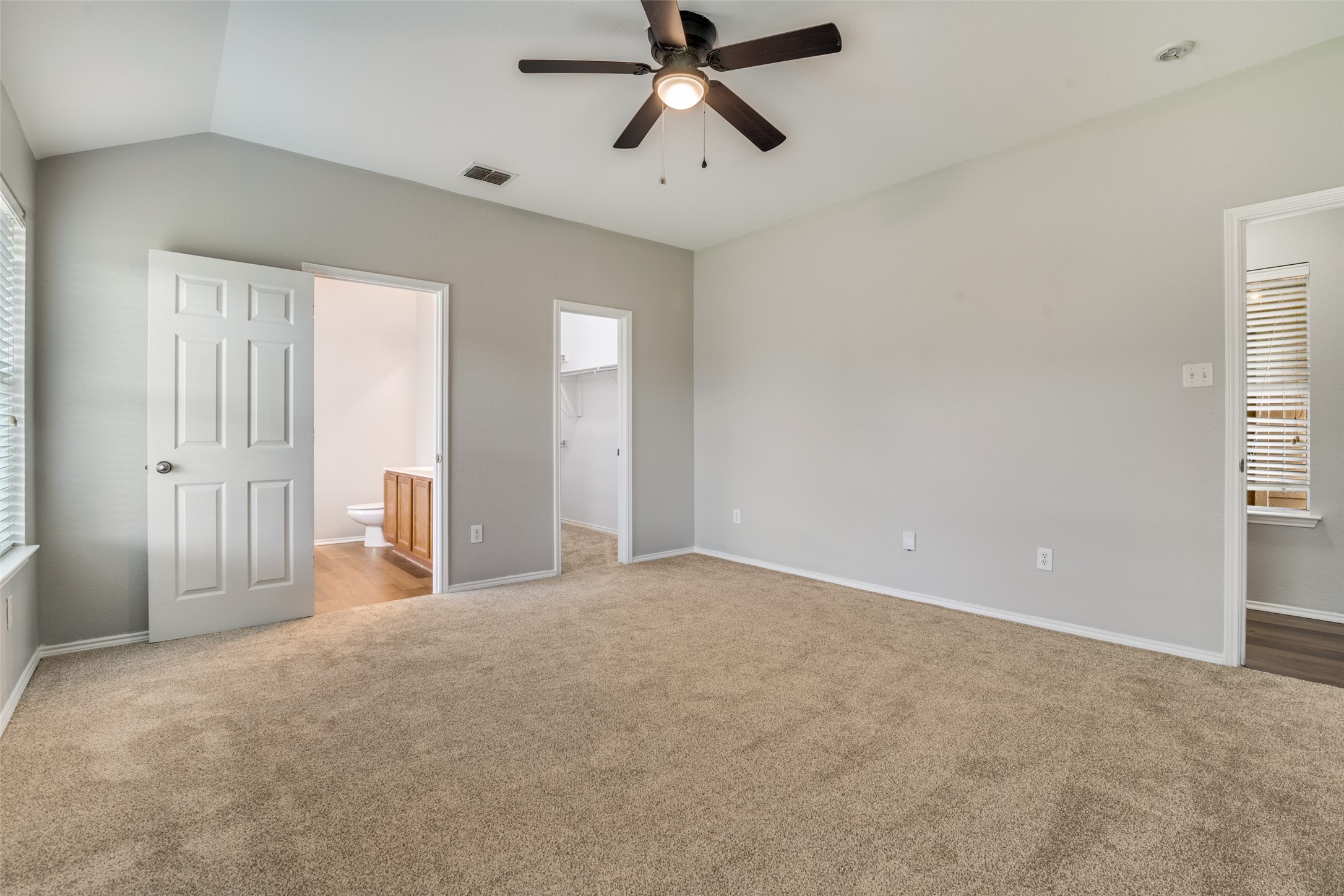 3690 Chestnut Trail