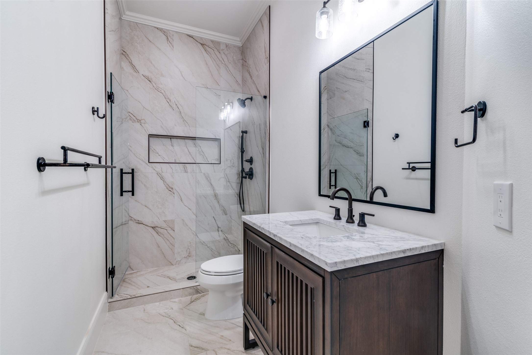 516 Heathland Crossing