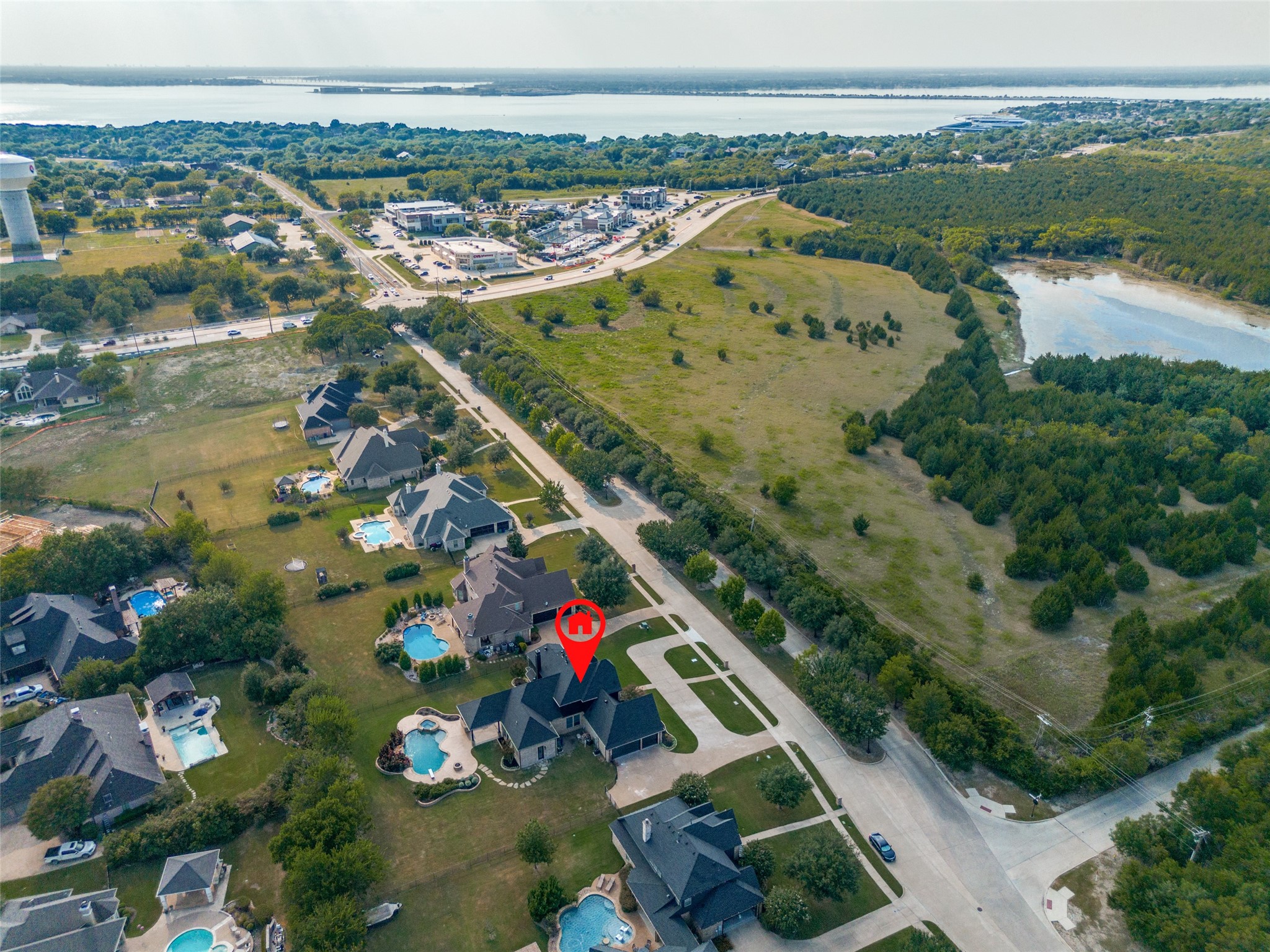 516 Heathland Crossing