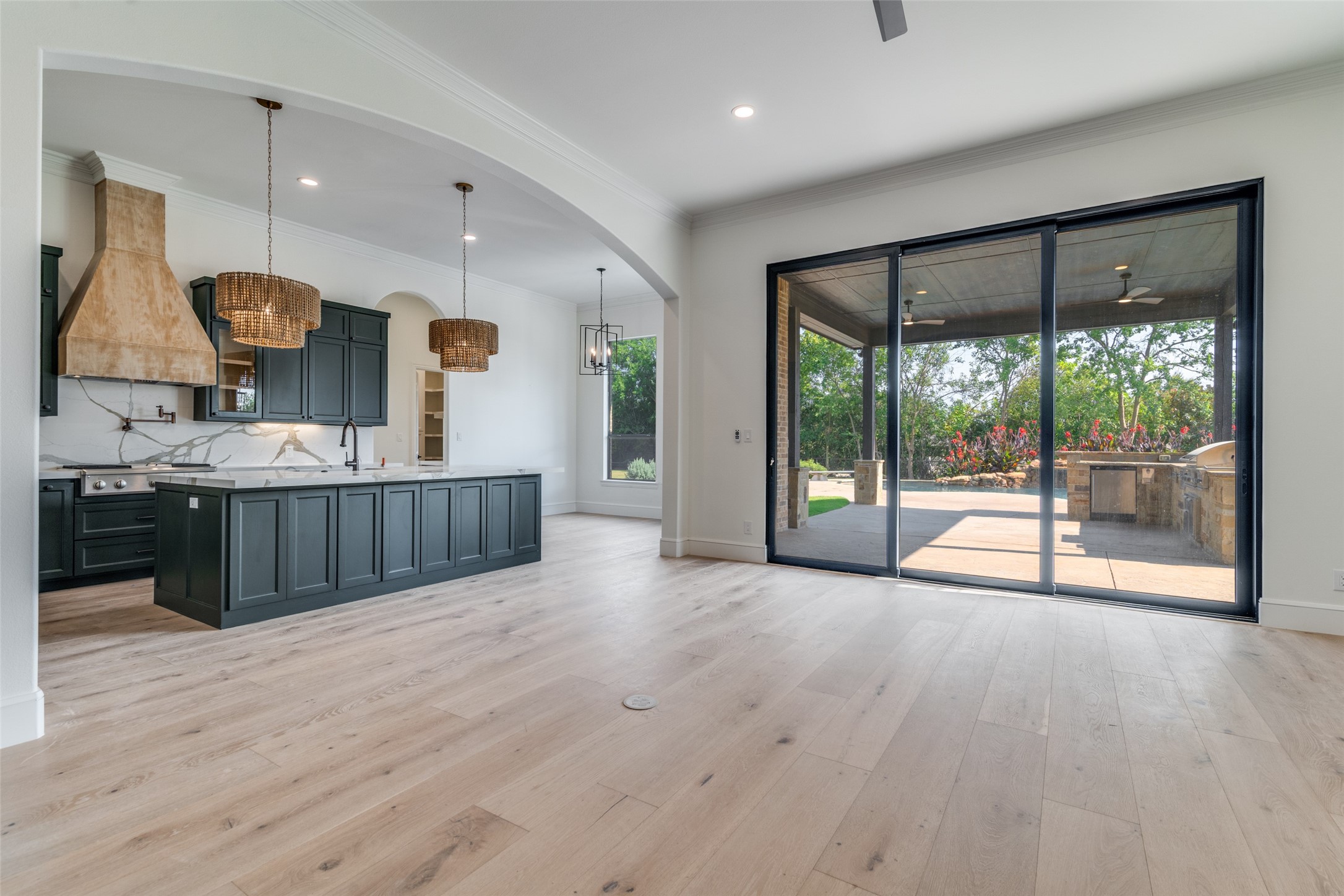 516 Heathland Crossing