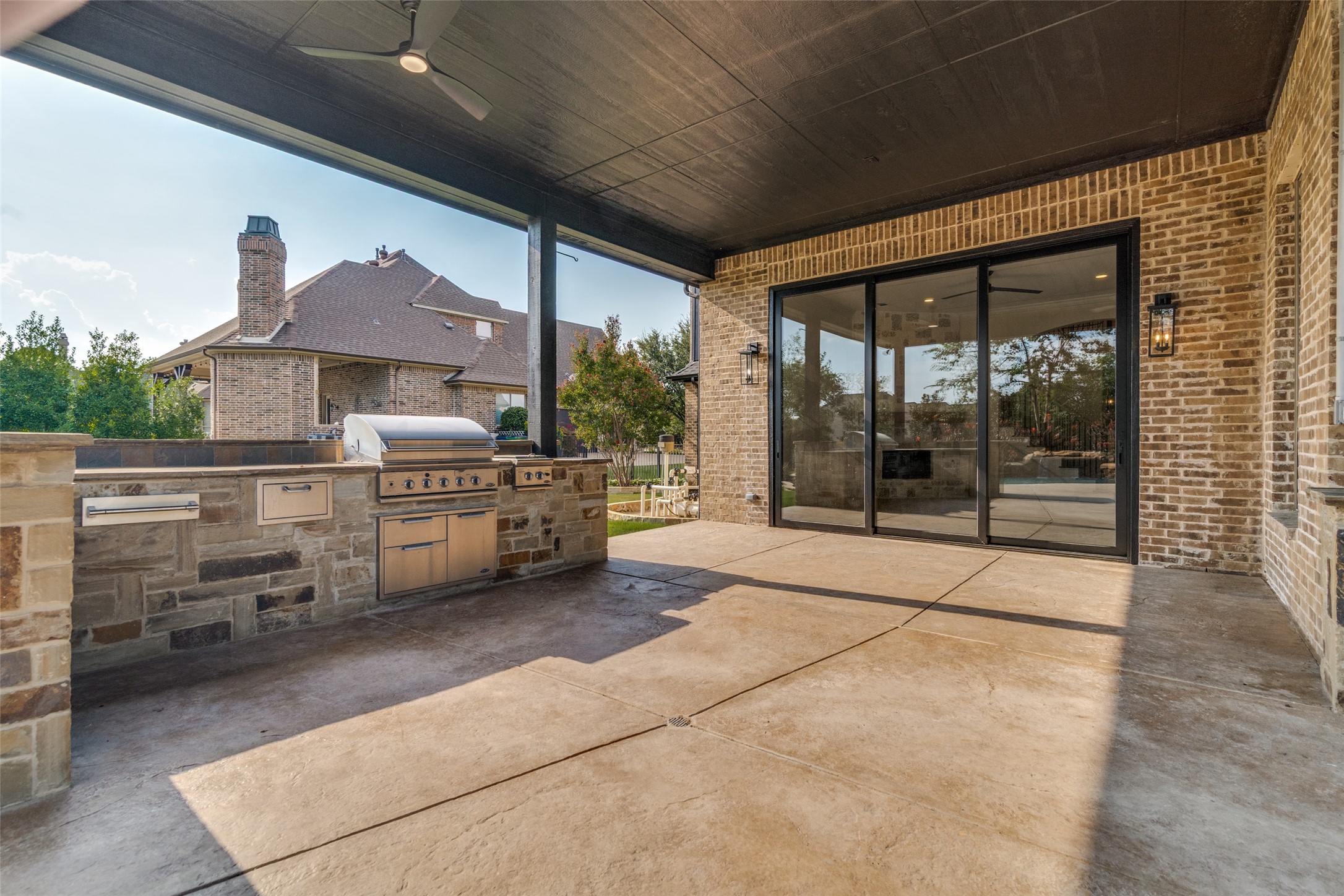 516 Heathland Crossing