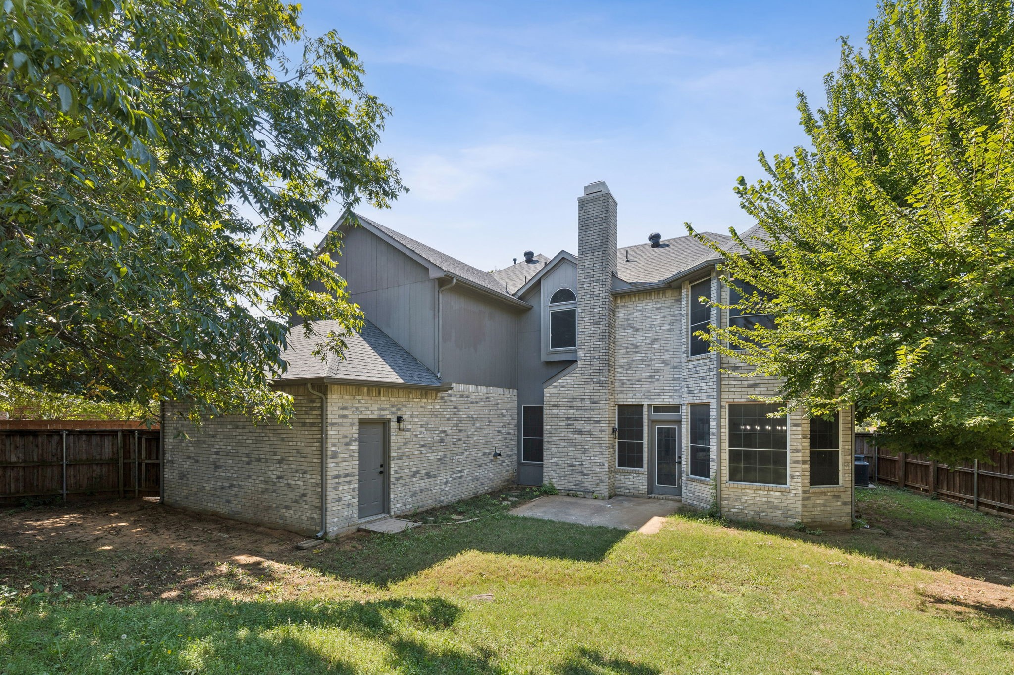 915 Inverness Circle