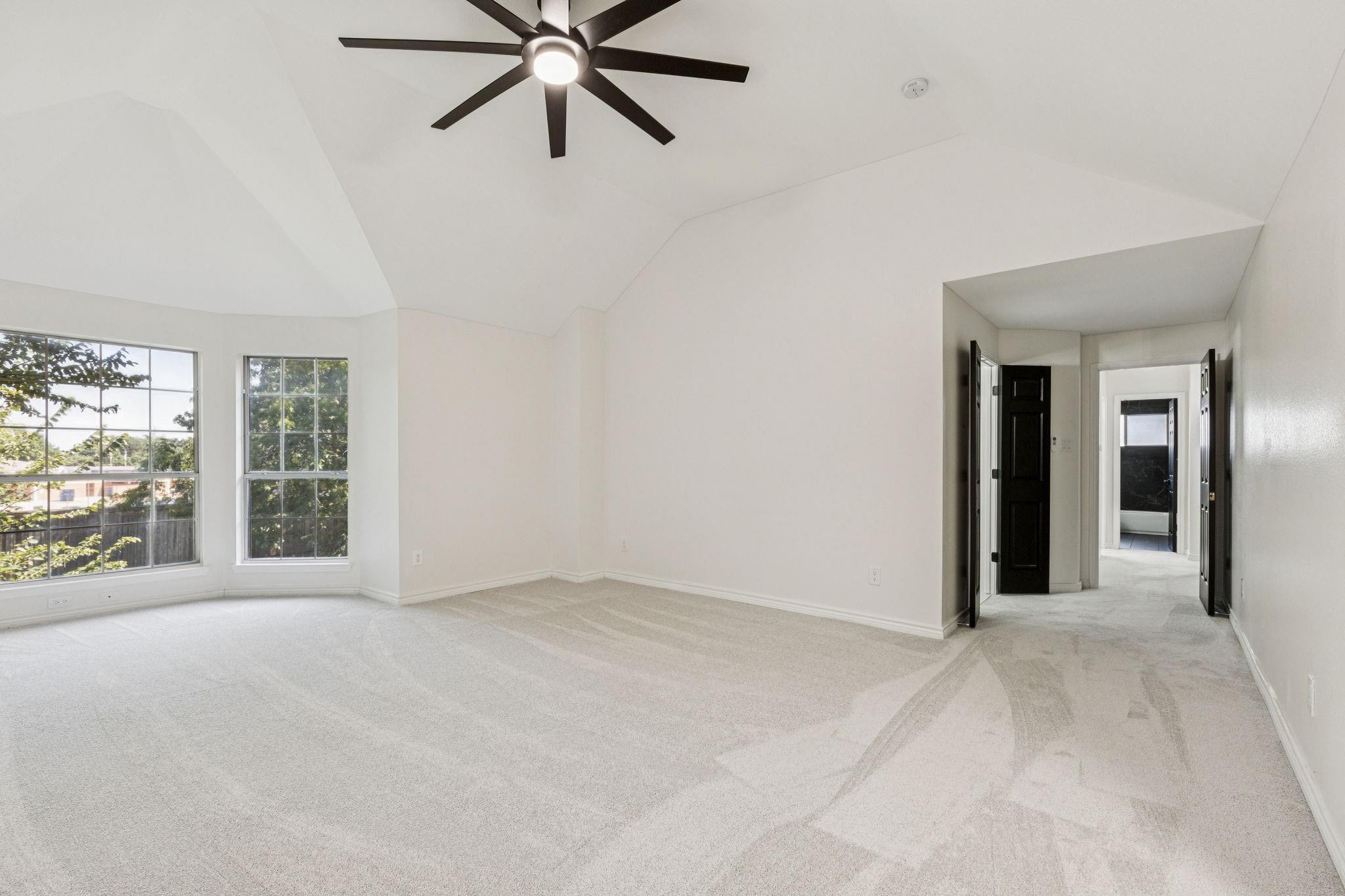 915 Inverness Circle