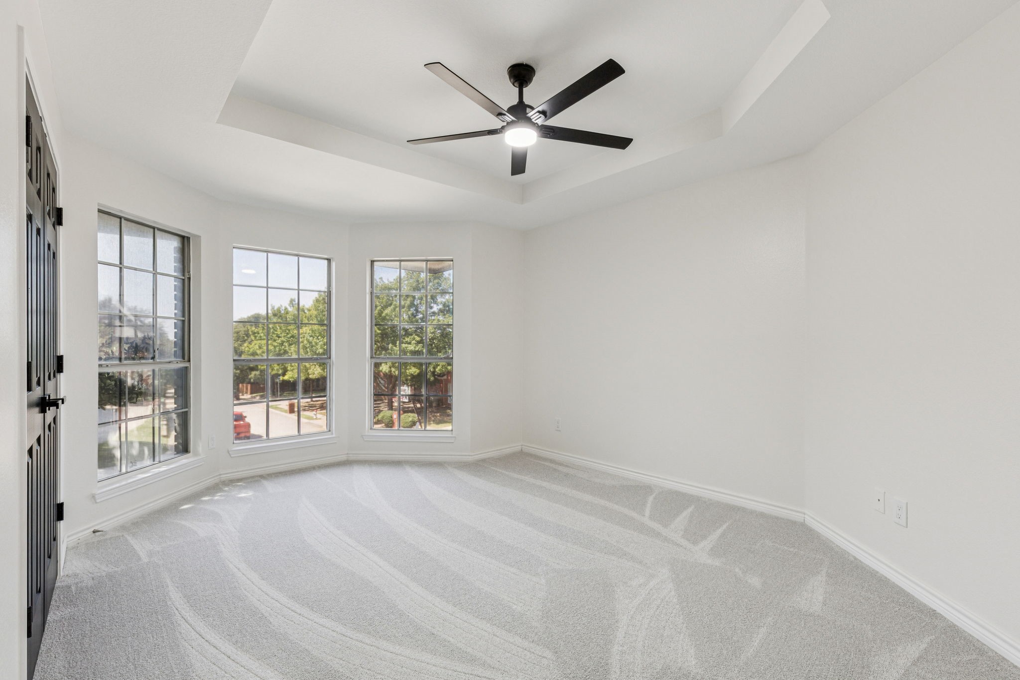 915 Inverness Circle