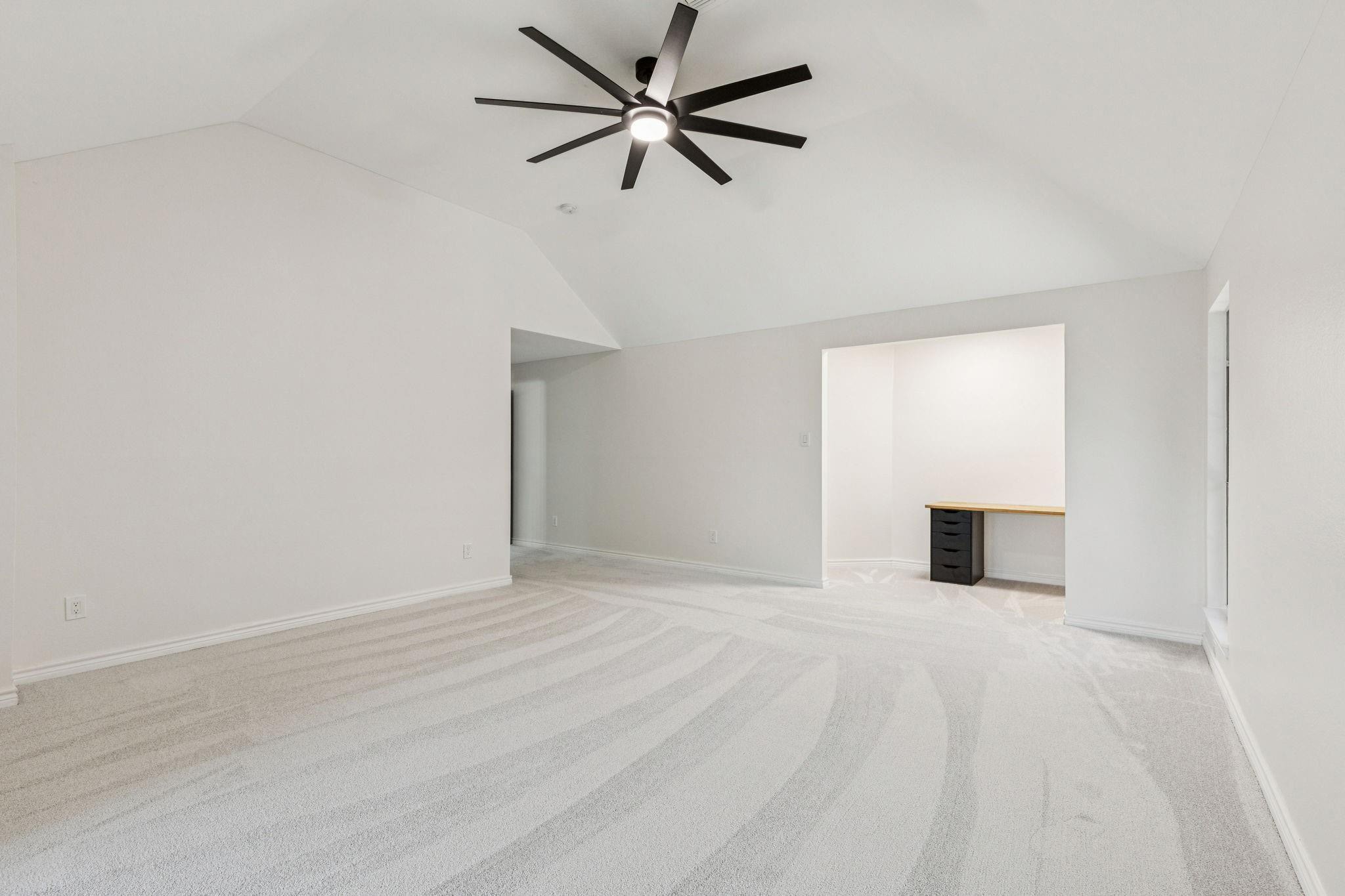 915 Inverness Circle