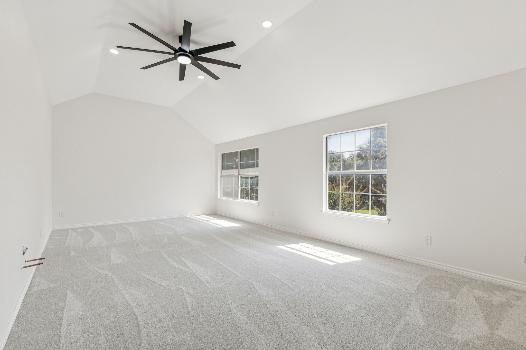 915 Inverness Circle