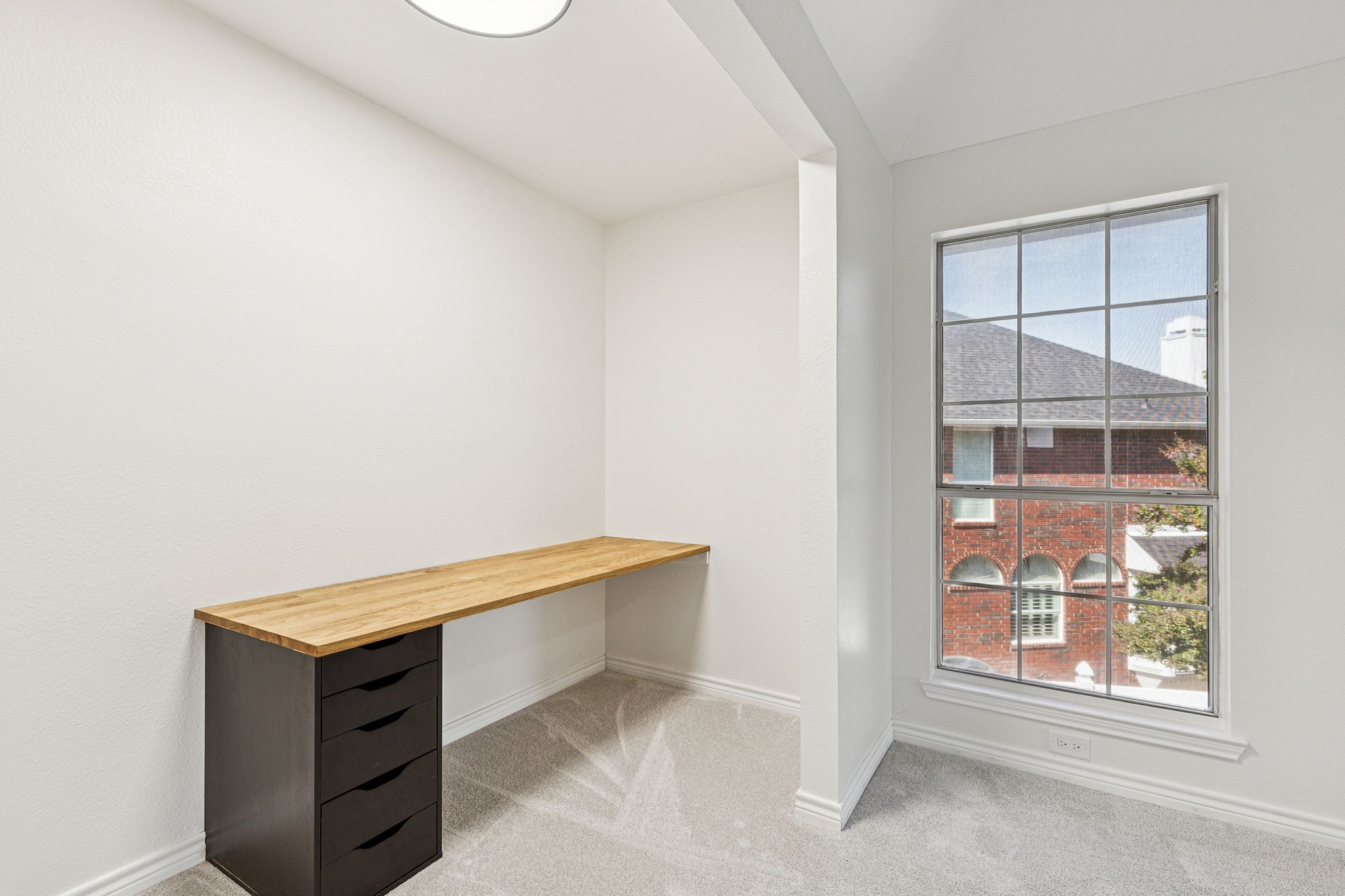 915 Inverness Circle