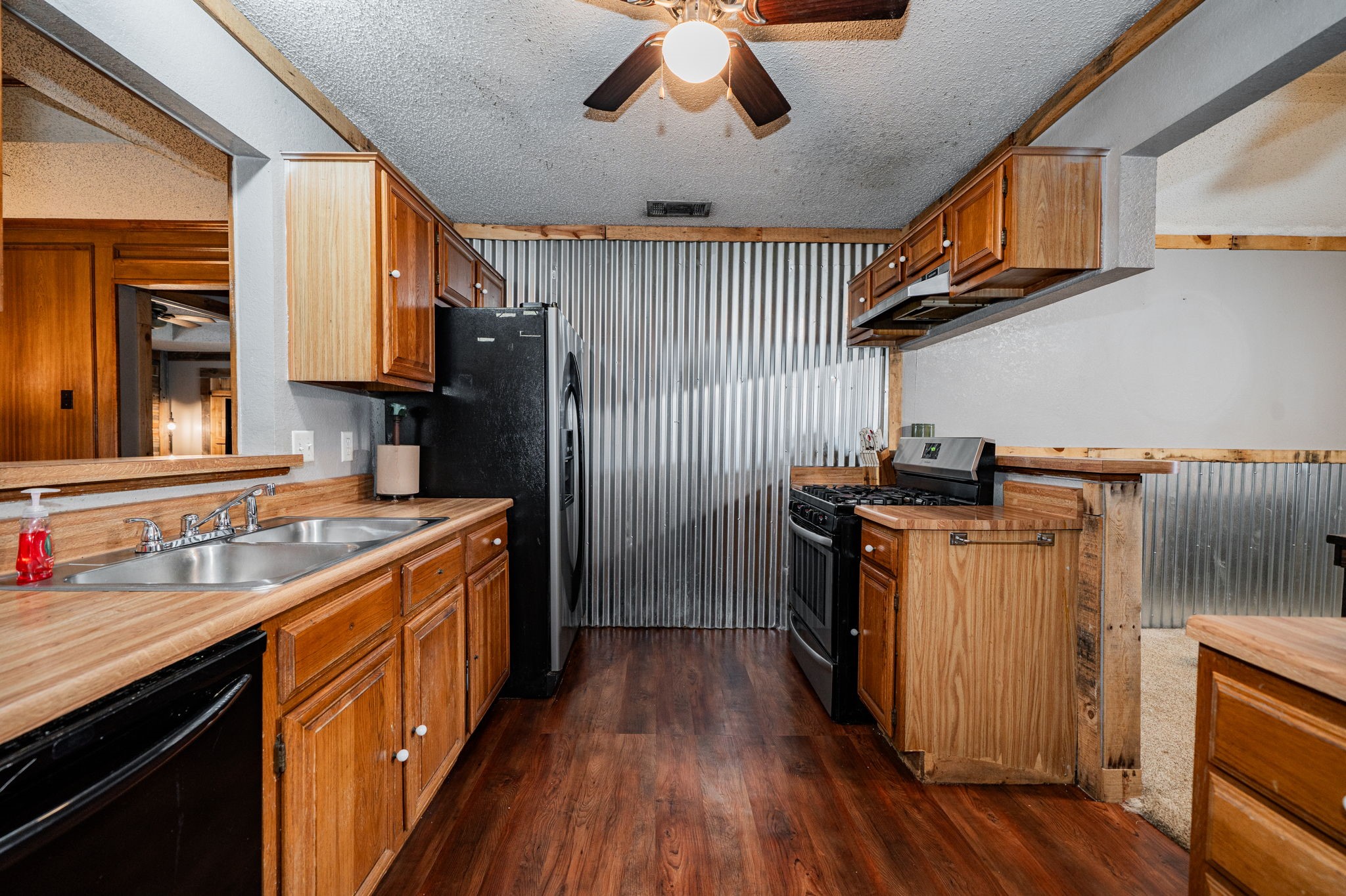 709 Azalea Drive