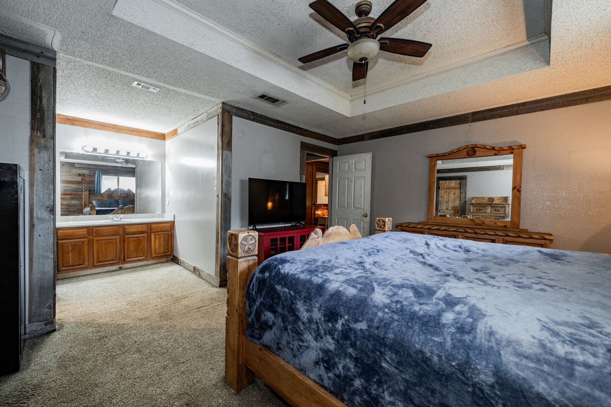 709 Azalea Drive