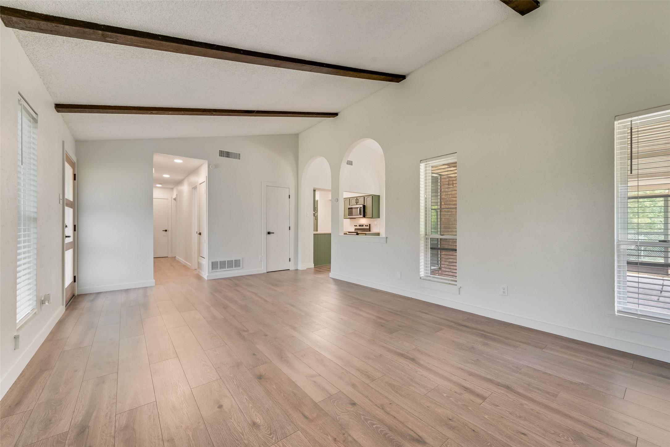 3922 Lancelott Place