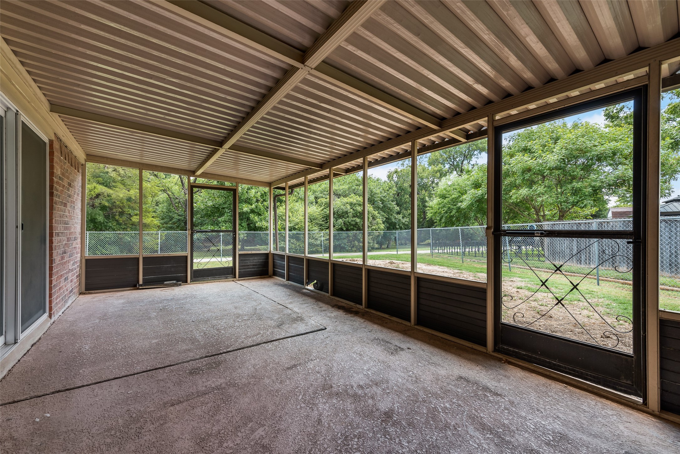 3922 Lancelott Place