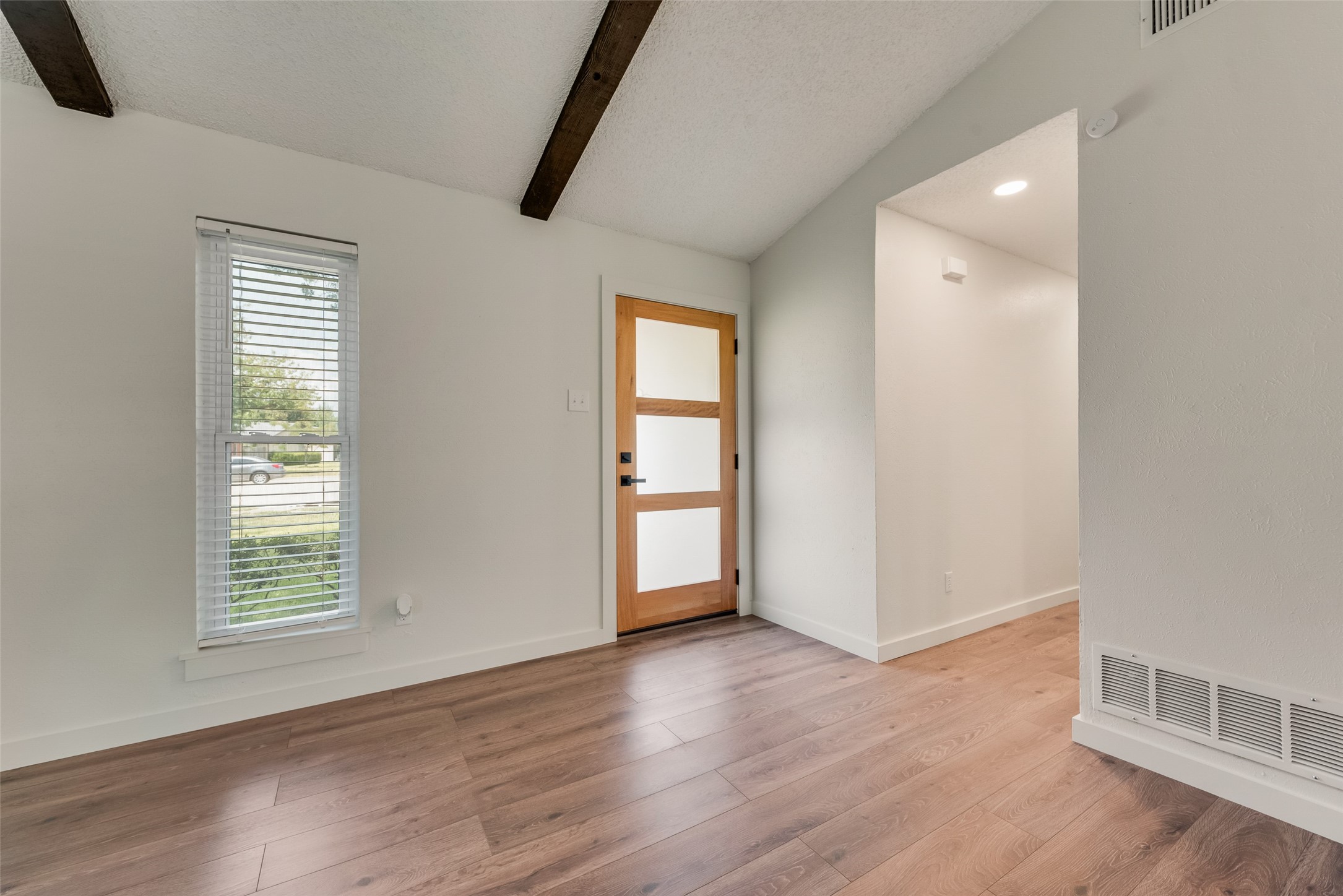 3922 Lancelott Place