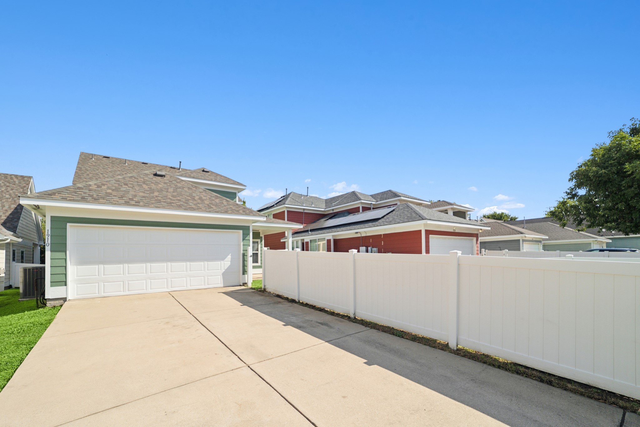 1910 Saint Simons Street