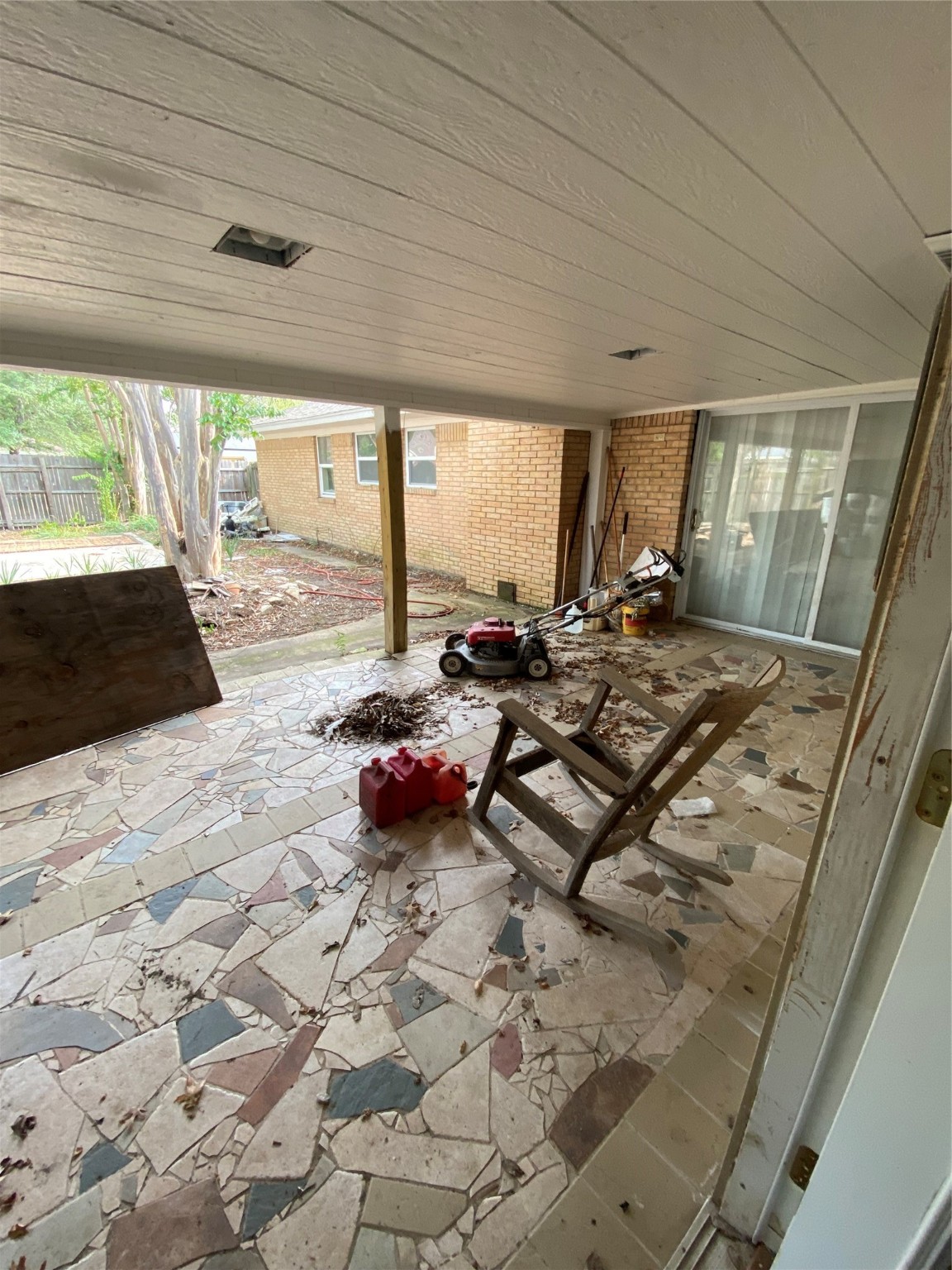 502 Ermine Drive