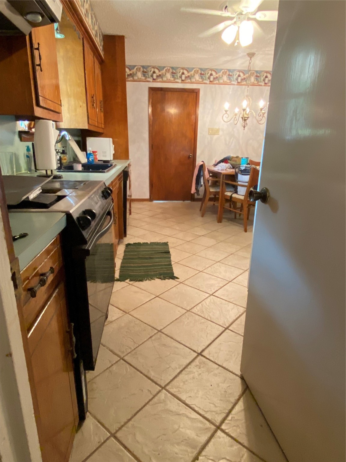 502 Ermine Drive