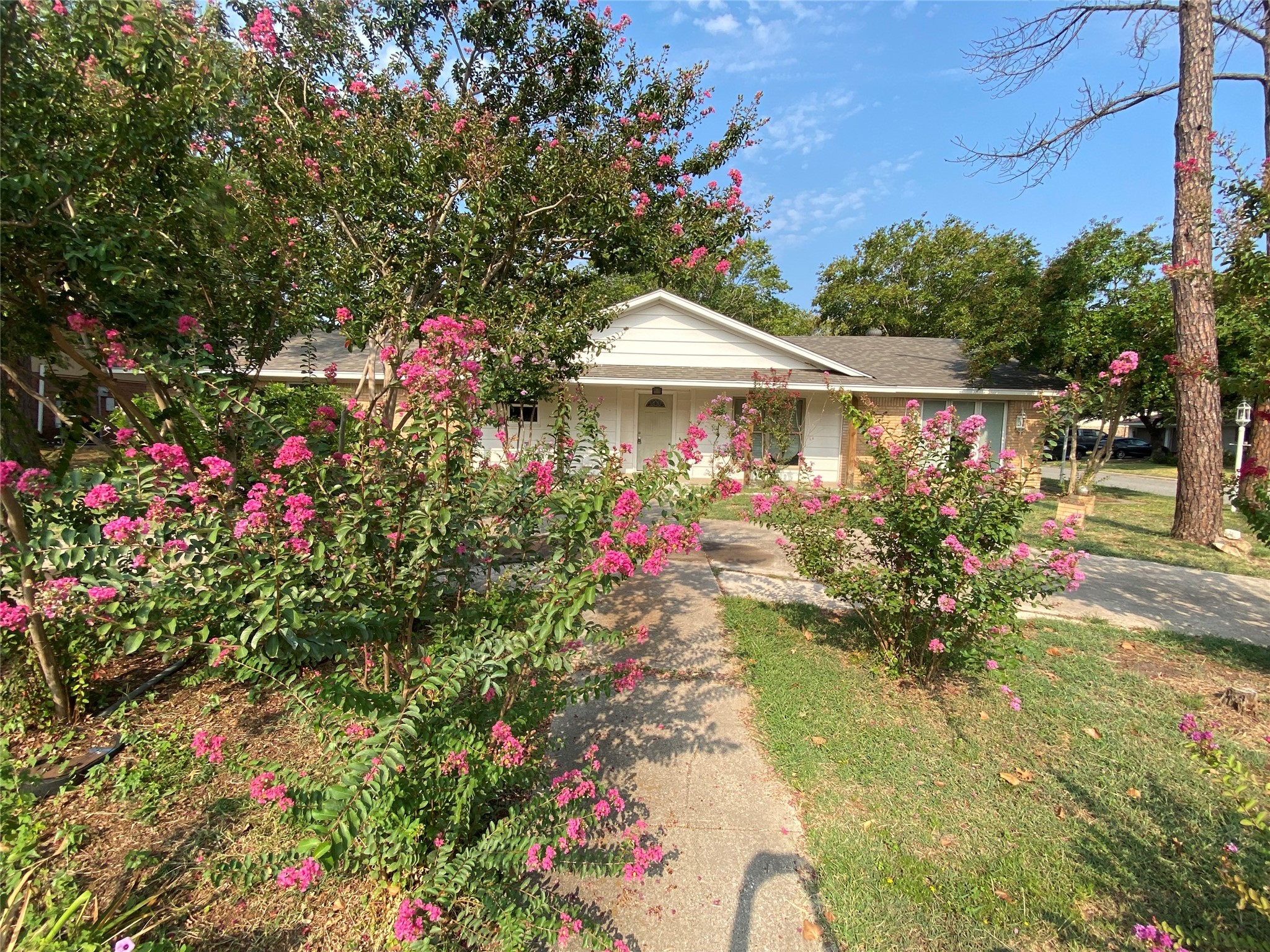 502 Ermine Drive