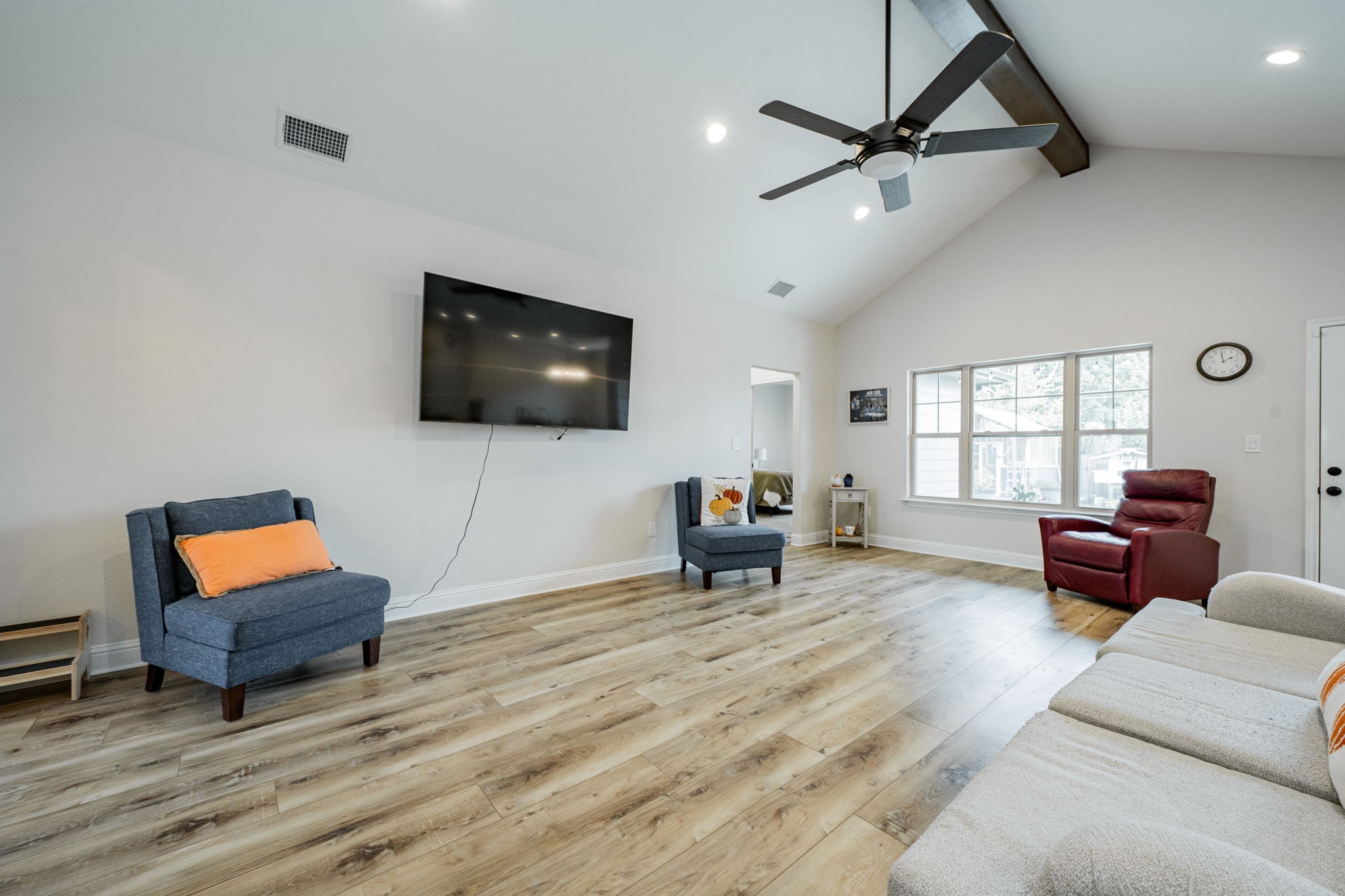 121 Vaughn Lane