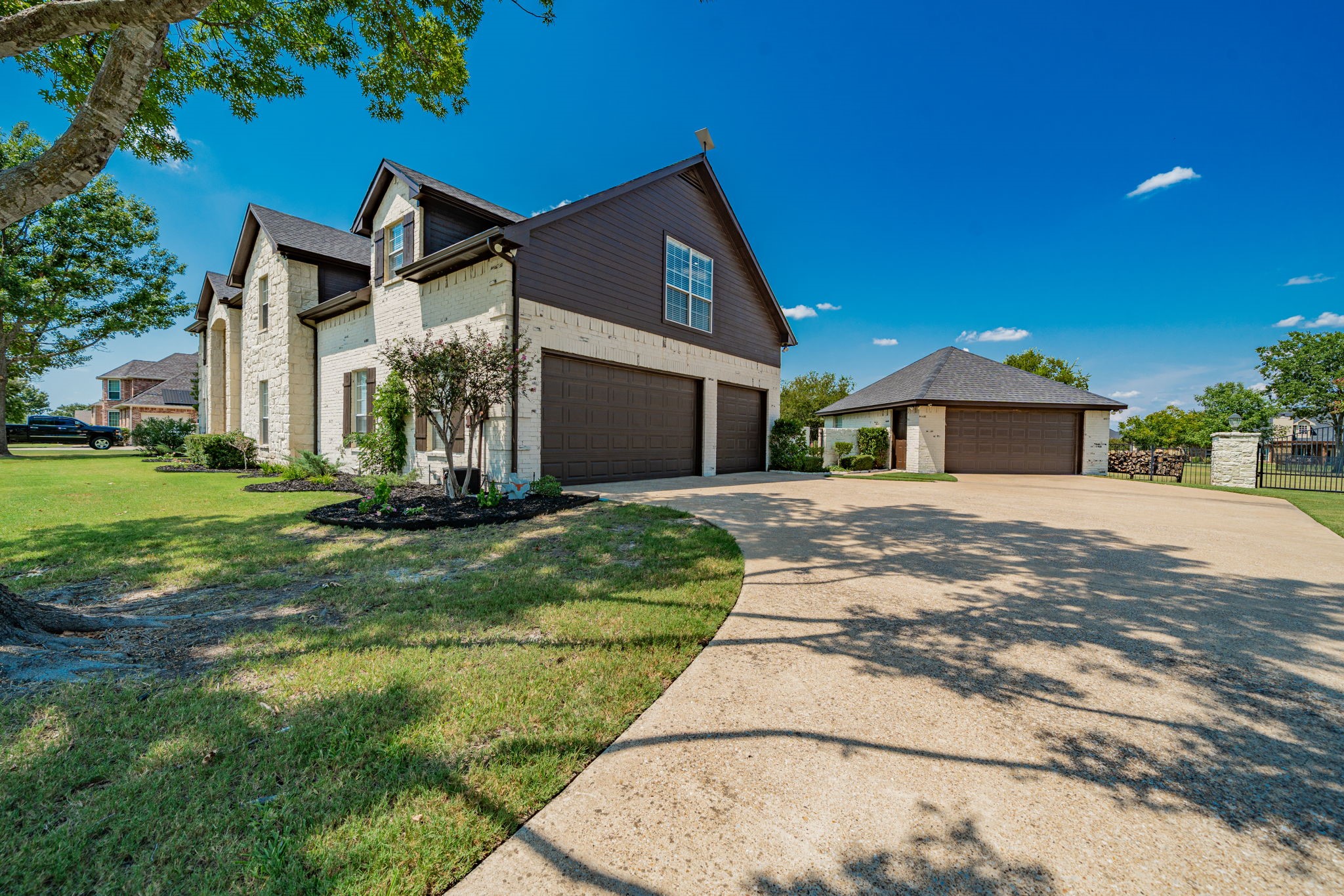 853 Equestrian Drive