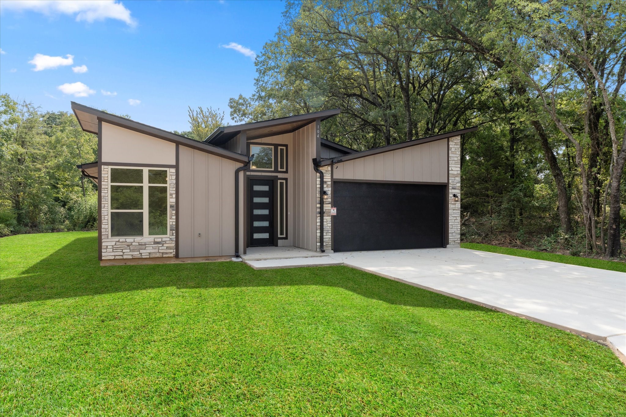 104 Rudder Road
