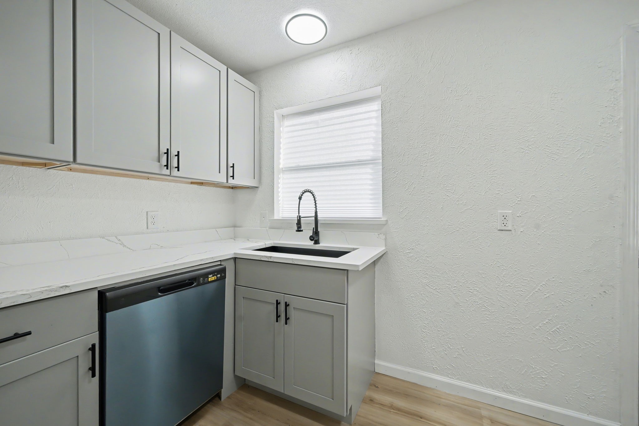 11446 Lippitt Avenue