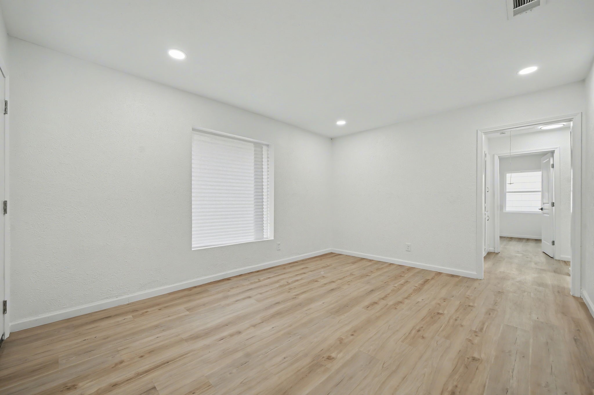 11446 Lippitt Avenue