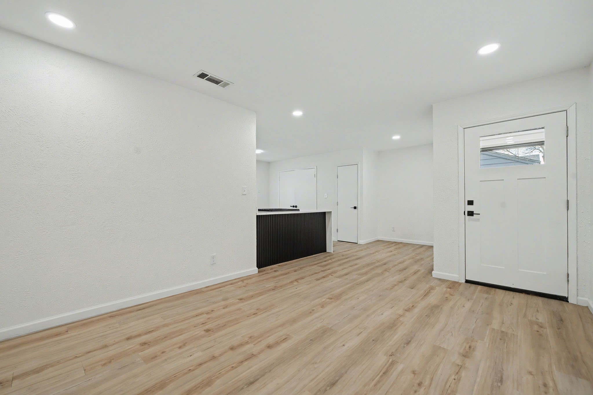 11446 Lippitt Avenue