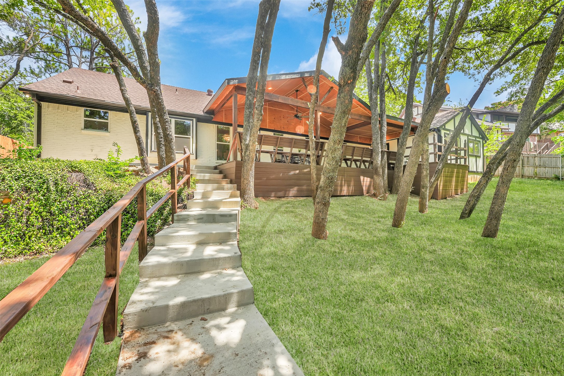 1820 Burr Oak Street