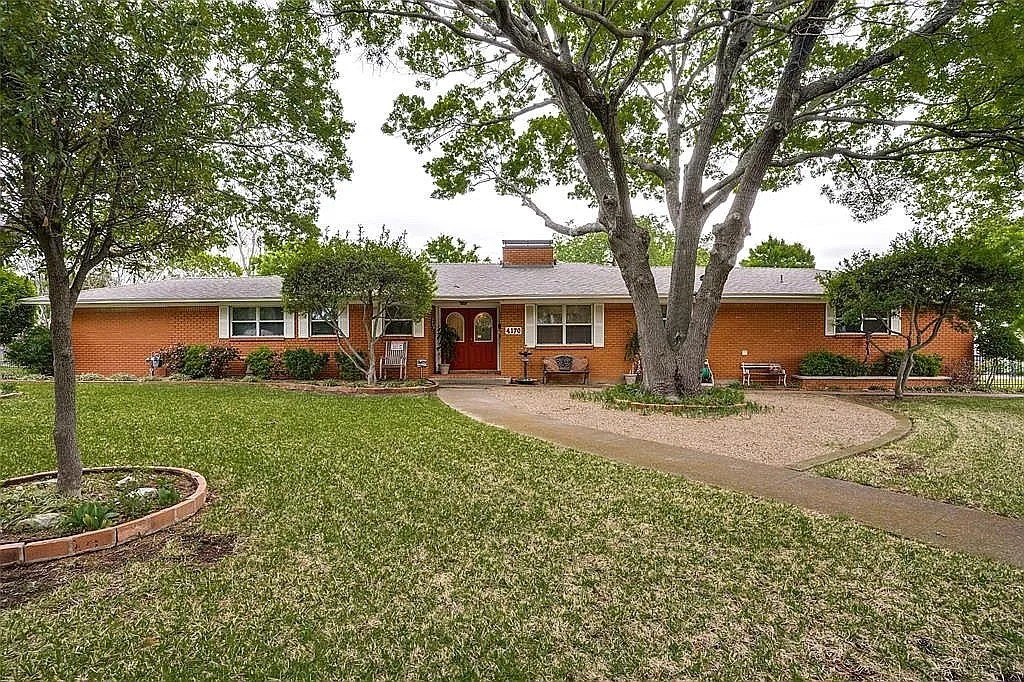 4170 Meadowdale Lane