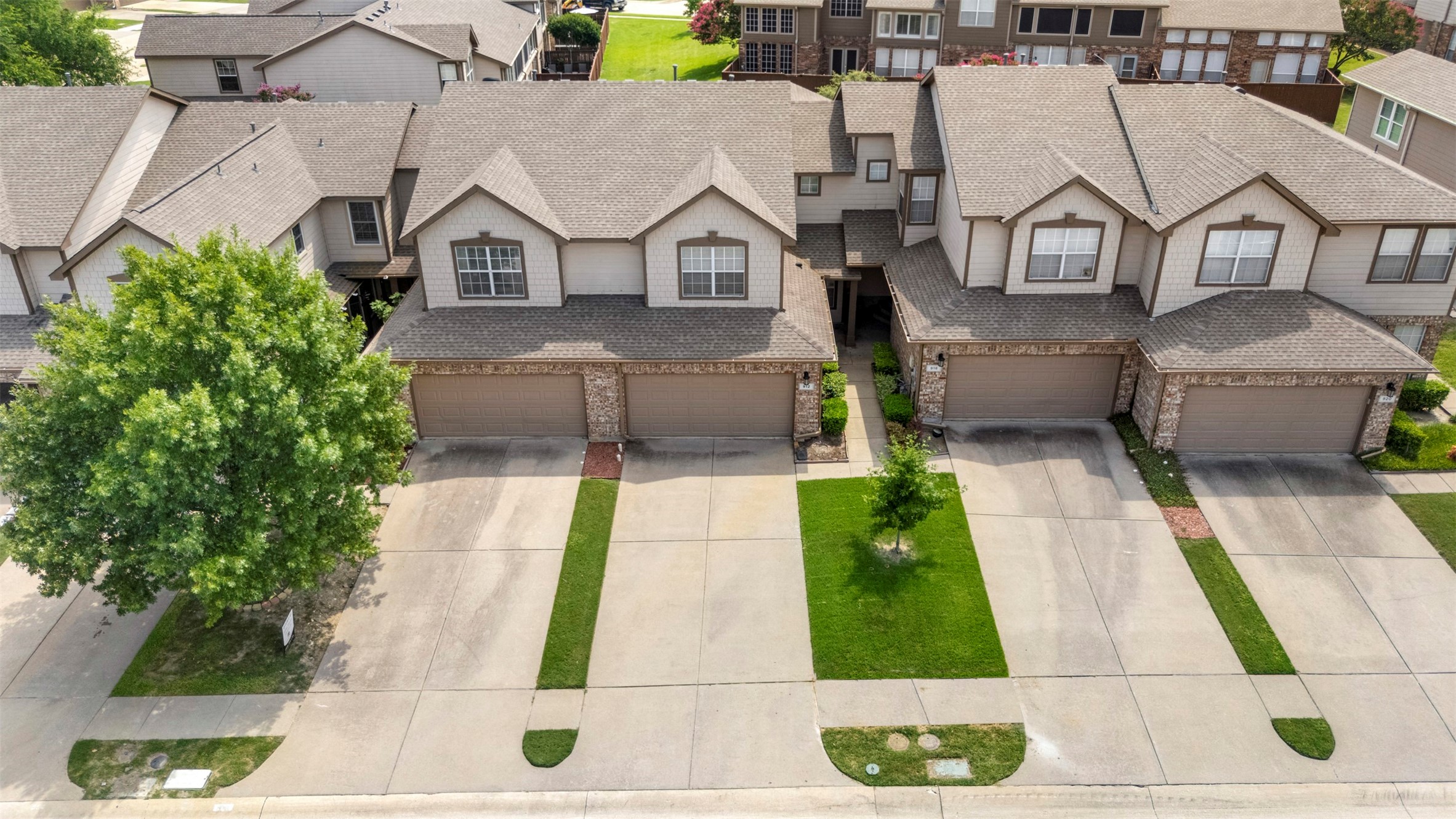 912 Englewood Lane