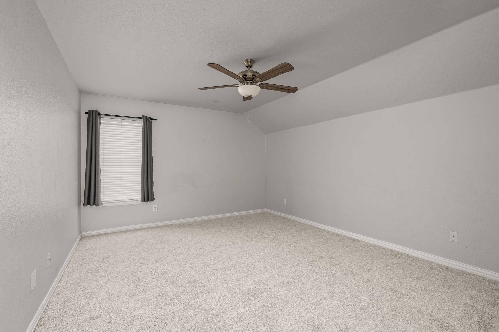 3680 Roosevelt Drive