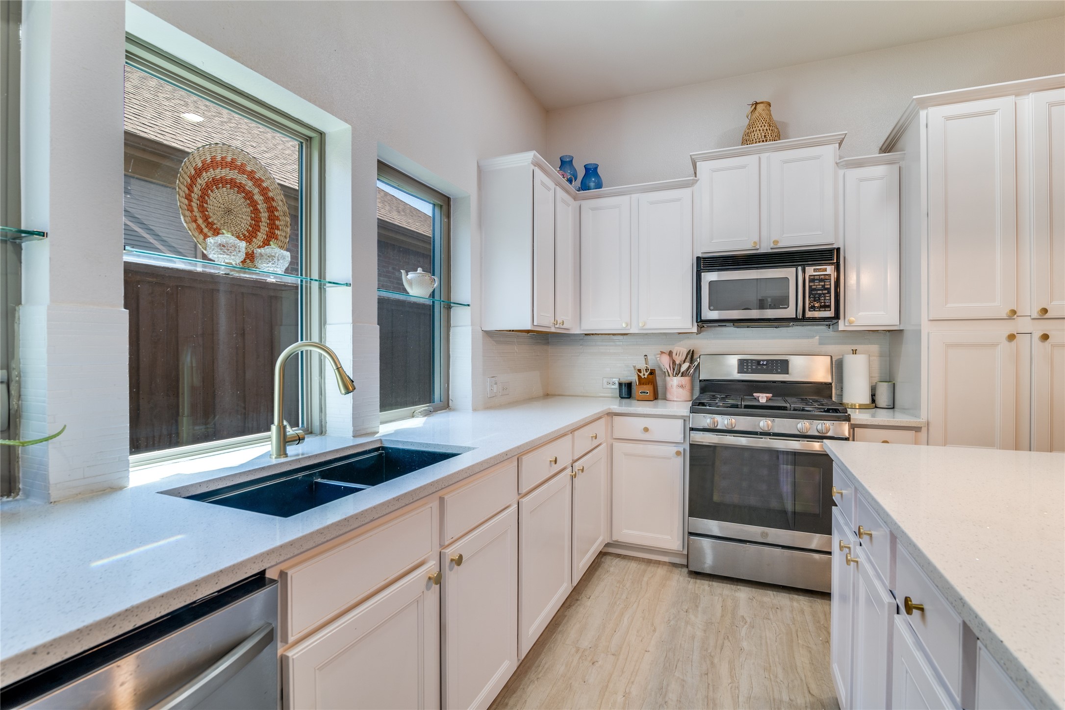 2031 Whitney Bay Drive