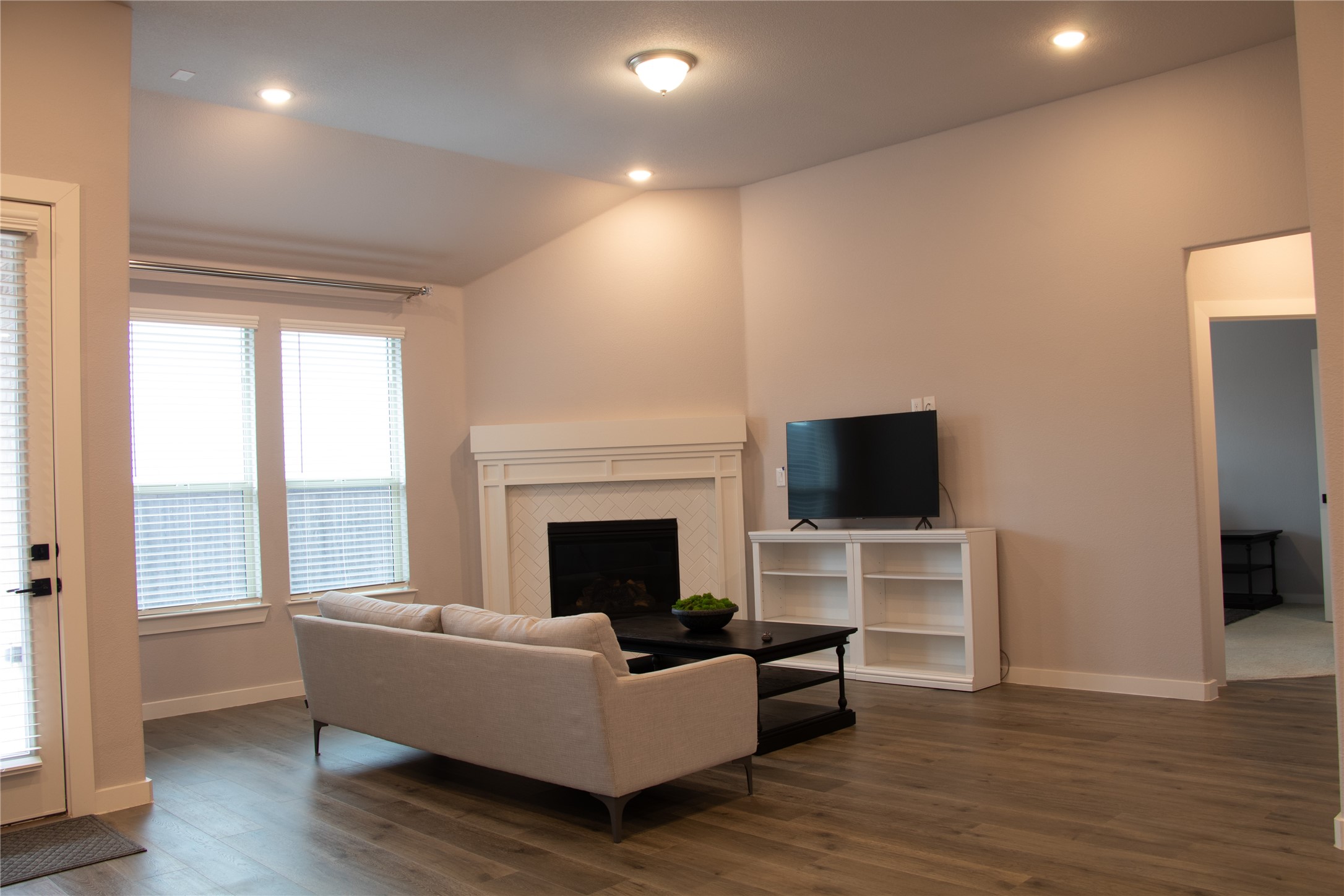 7015 Hopper Court