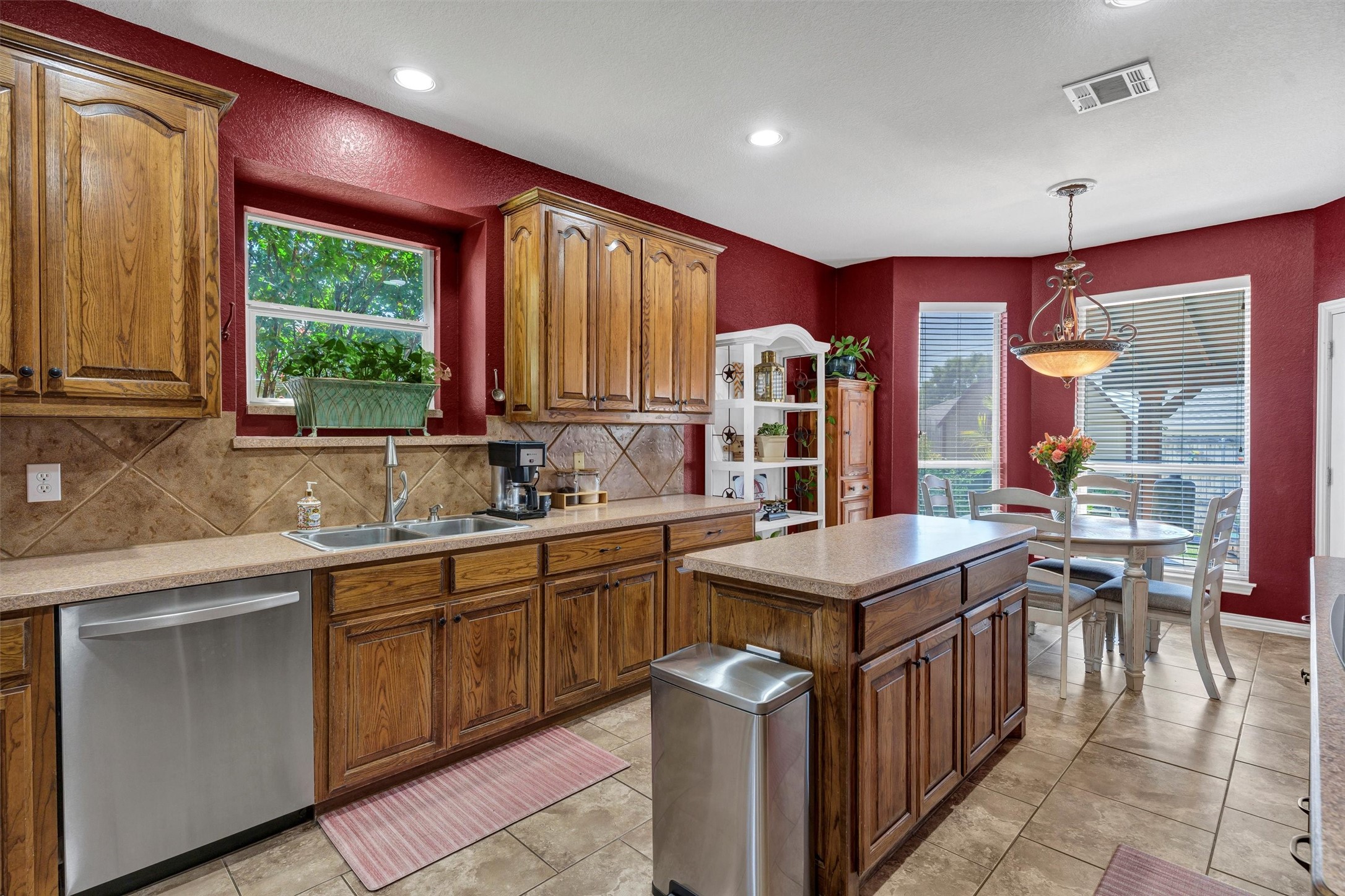 2102 Bentley Drive