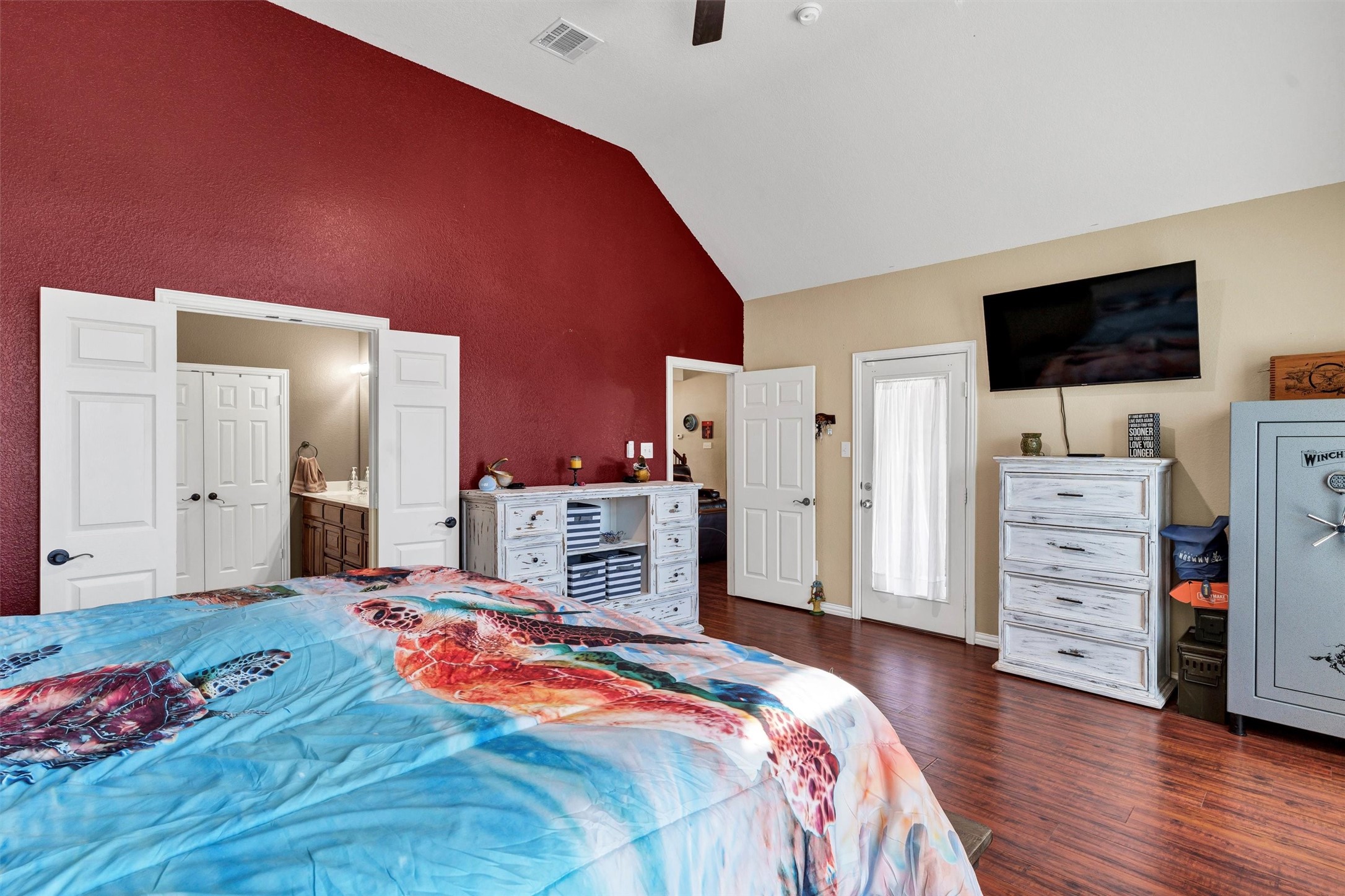 2102 Bentley Drive