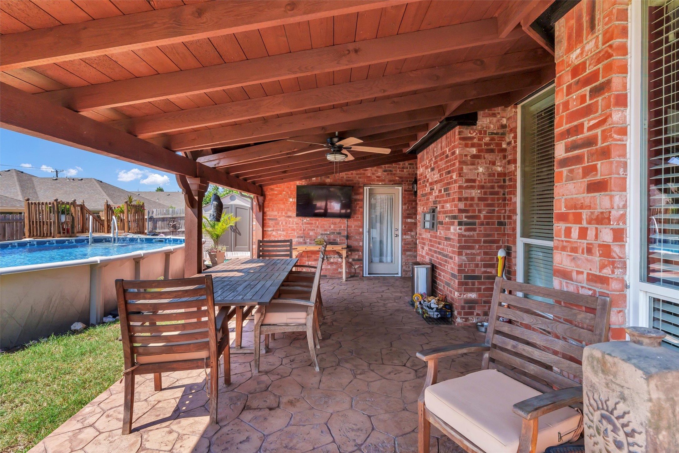 2102 Bentley Drive