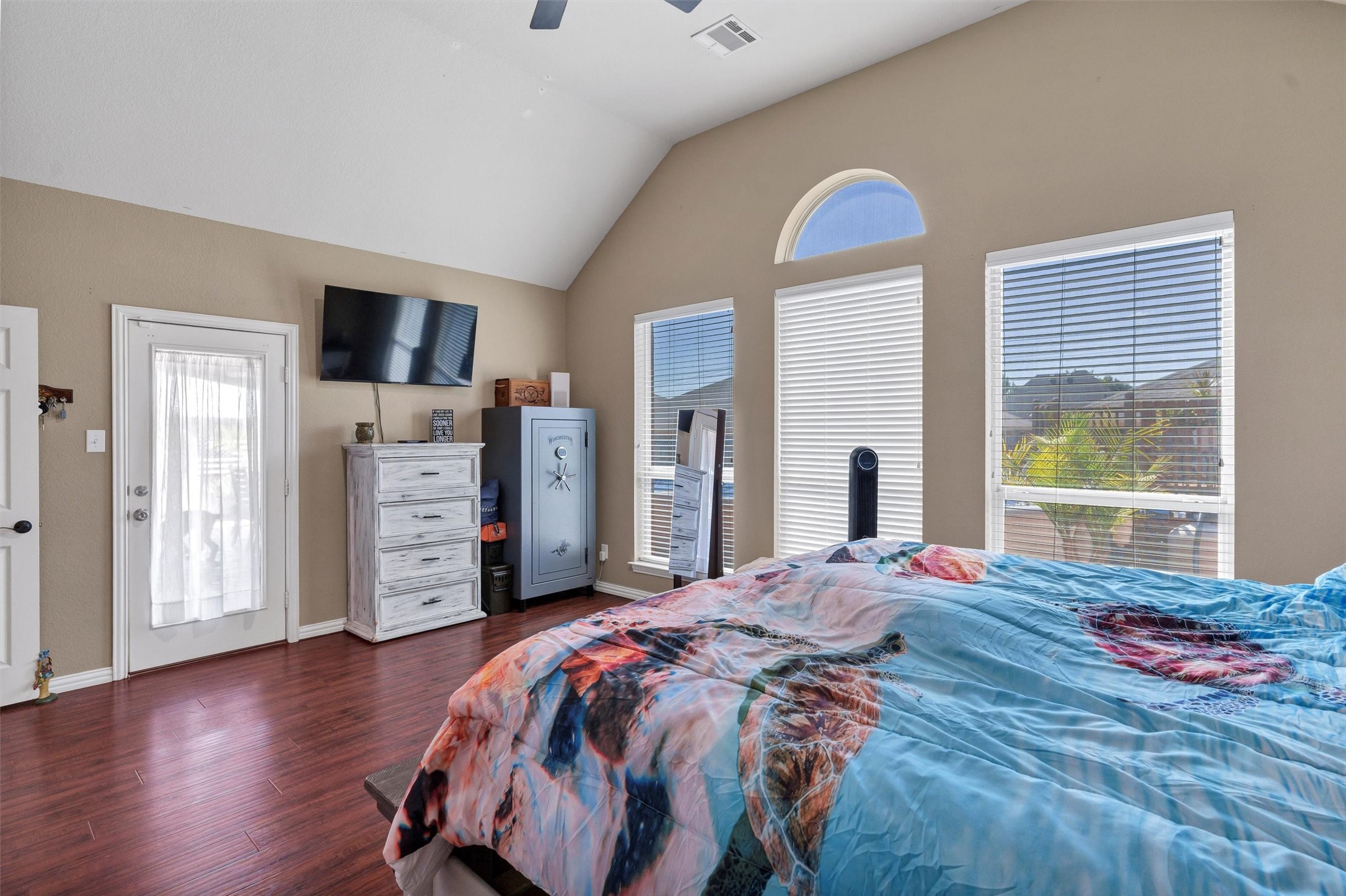 2102 Bentley Drive