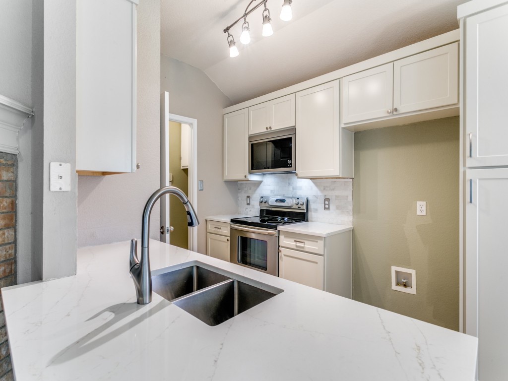 3813 Vista Greens Drive