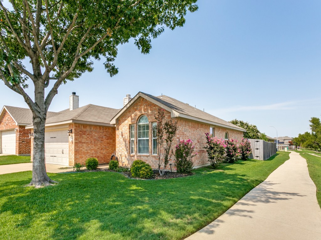 3813 Vista Greens Drive