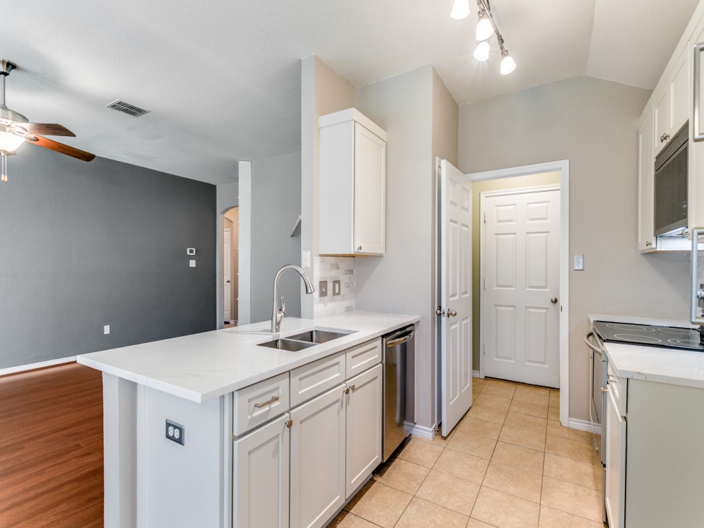 3813 Vista Greens Drive